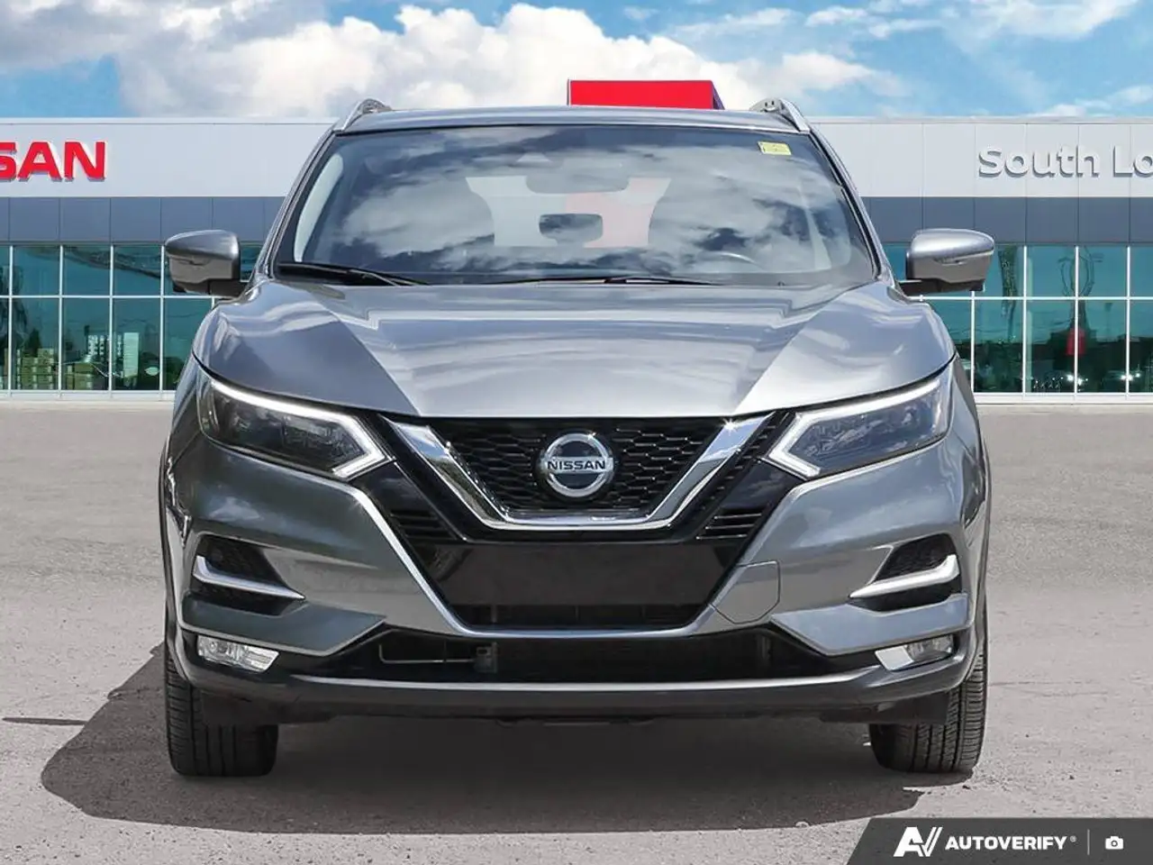 Nissan Qashqai снимка Nissan Qashqai