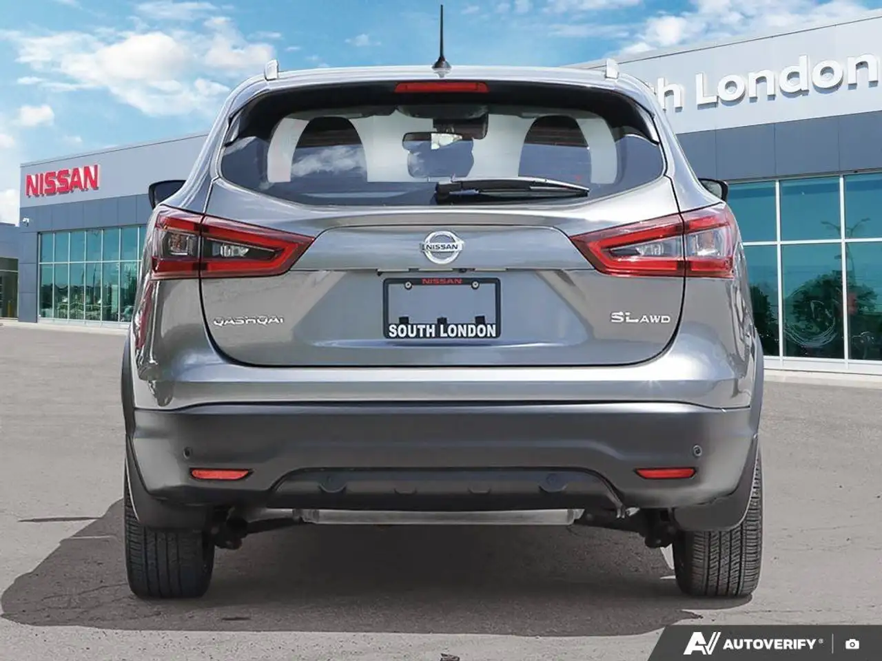 Nissan Qashqai снимка Nissan Qashqai