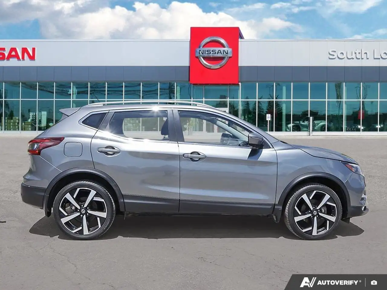 Nissan Qashqai снимка Nissan Qashqai