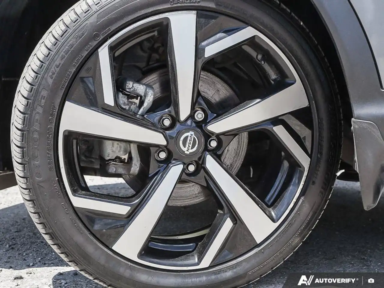 Nissan Qashqai снимка Nissan Qashqai