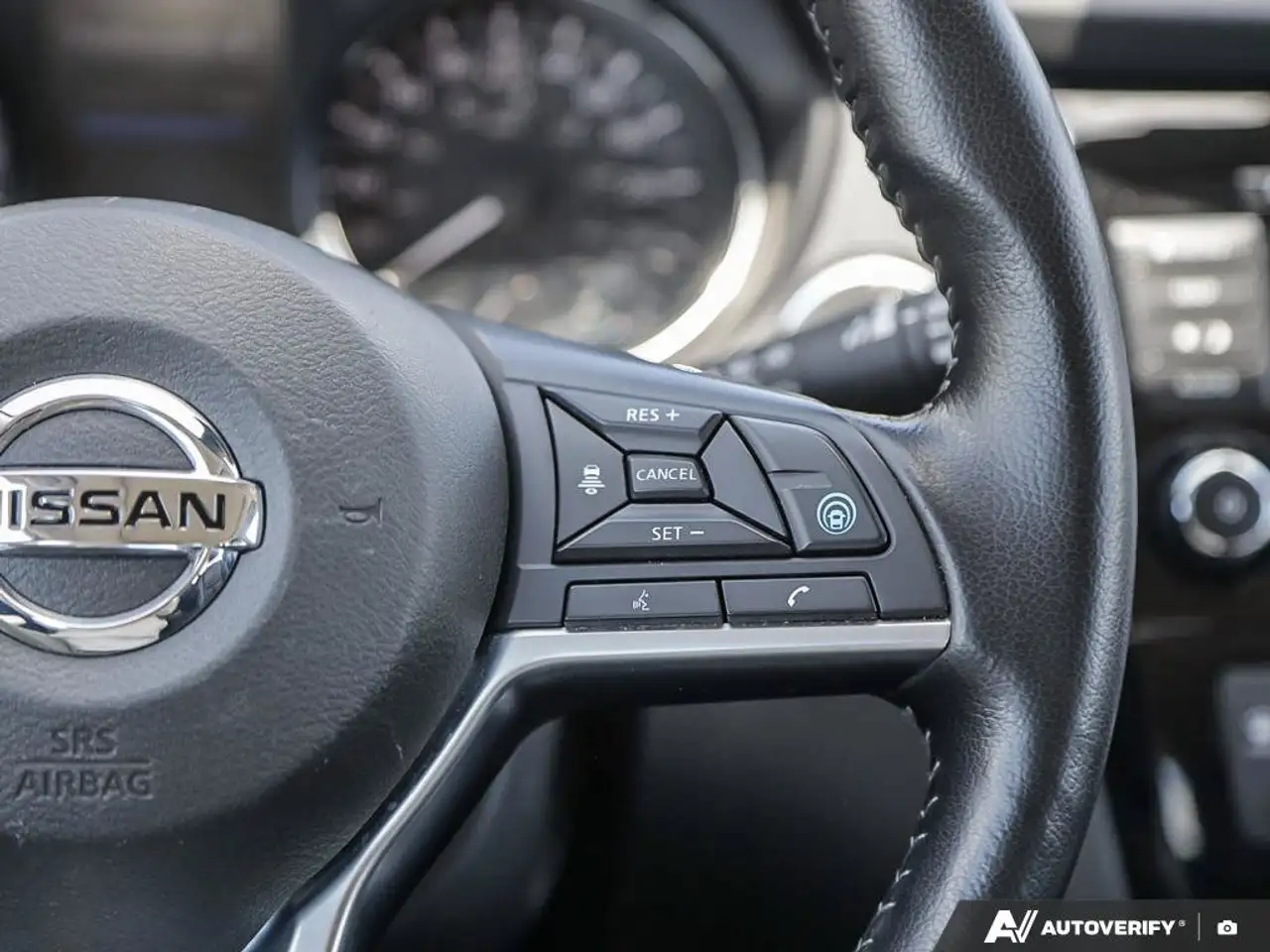 Nissan Qashqai снимка Nissan Qashqai