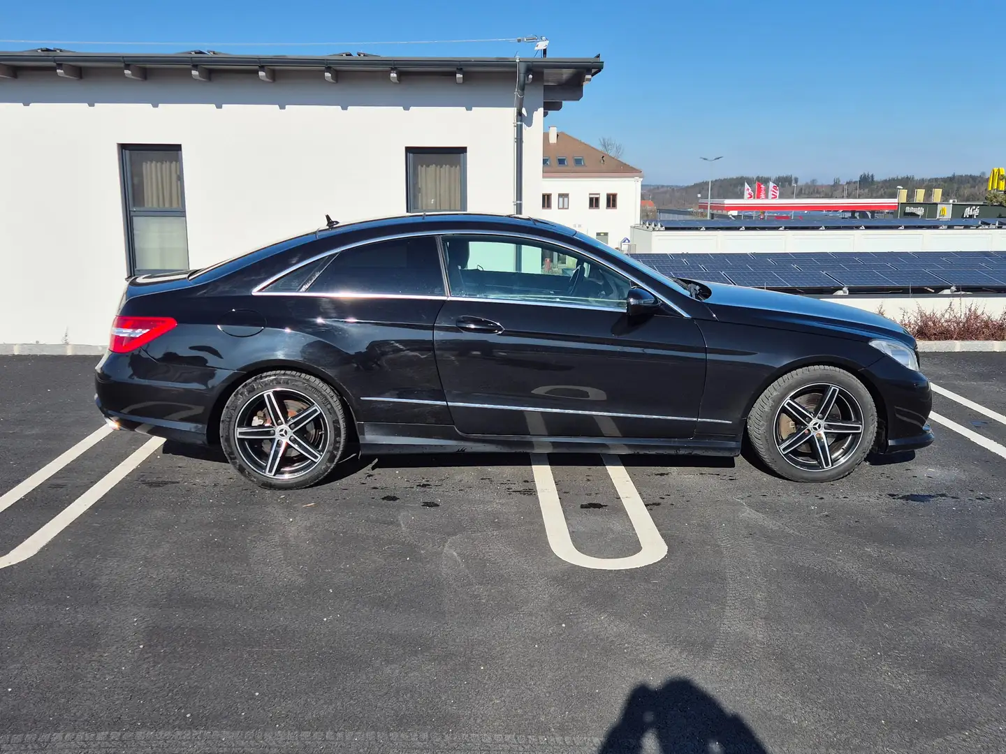 Mercedes-Benz E 350 Schwarz - 2