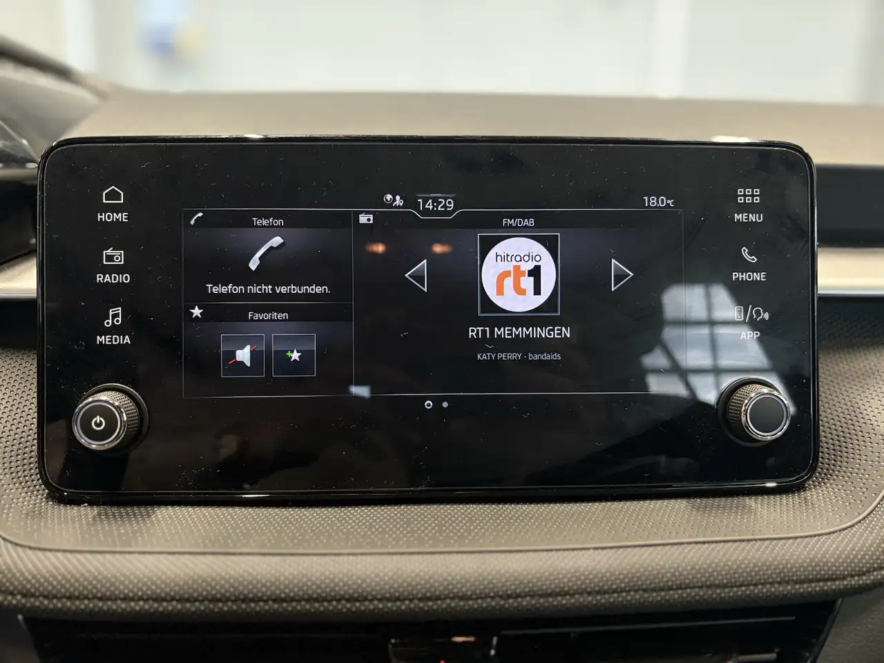 Skoda Fabia 1,0TSI DSG Selection PDC Anschlussgarantie, миниатюра 15