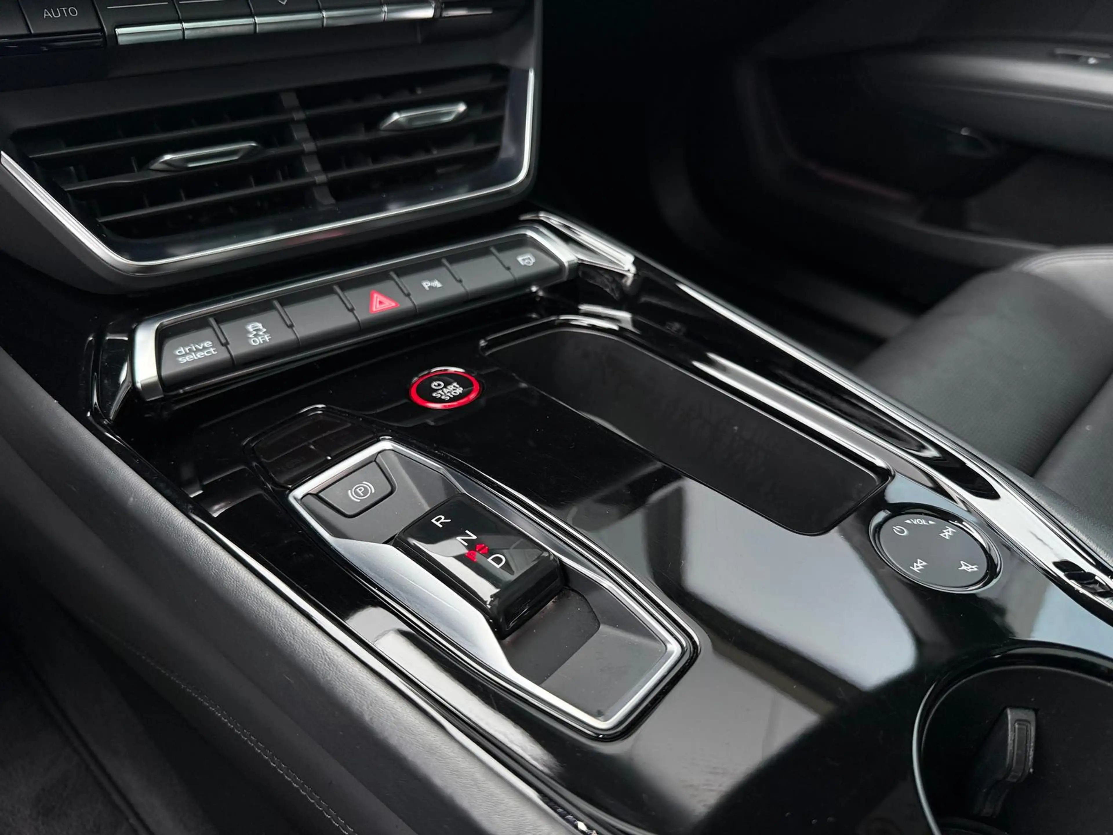 Audi e-tron GT quattro/PANO/LUFT/MATRIX/KAMERA/SOUND/ — photo 13