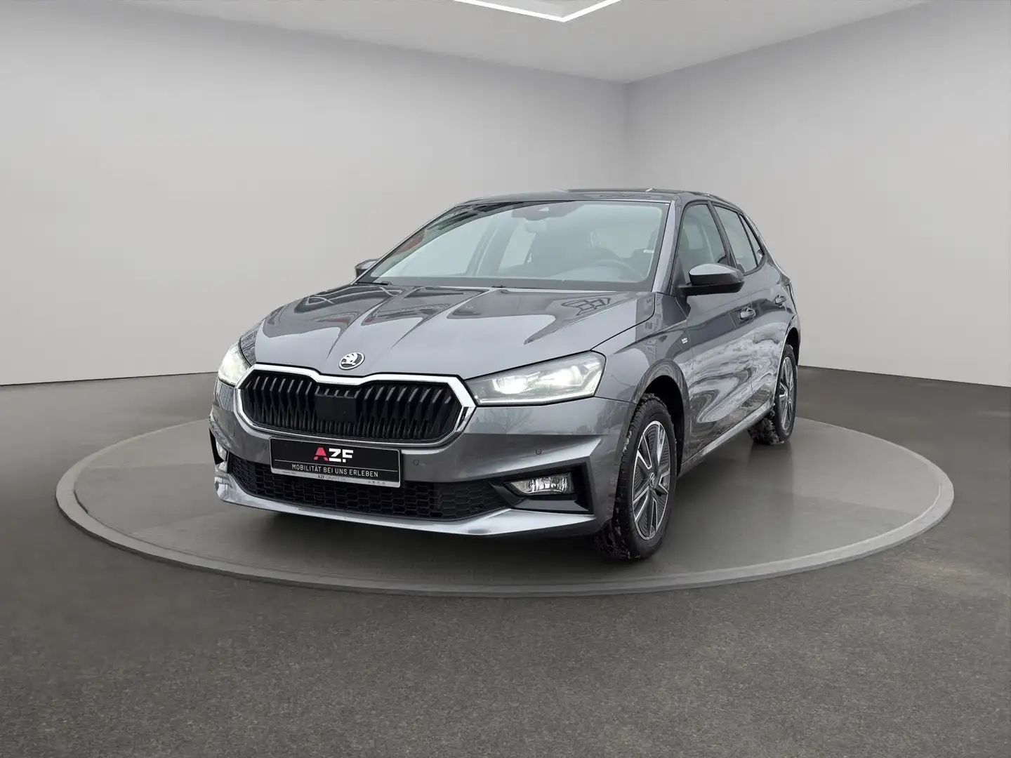 Skoda Fabia 1.0 TSI Tour OPF Grau - 2