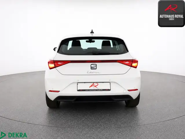 Seat Leon view 4