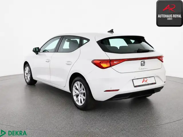 Seat Leon view 3