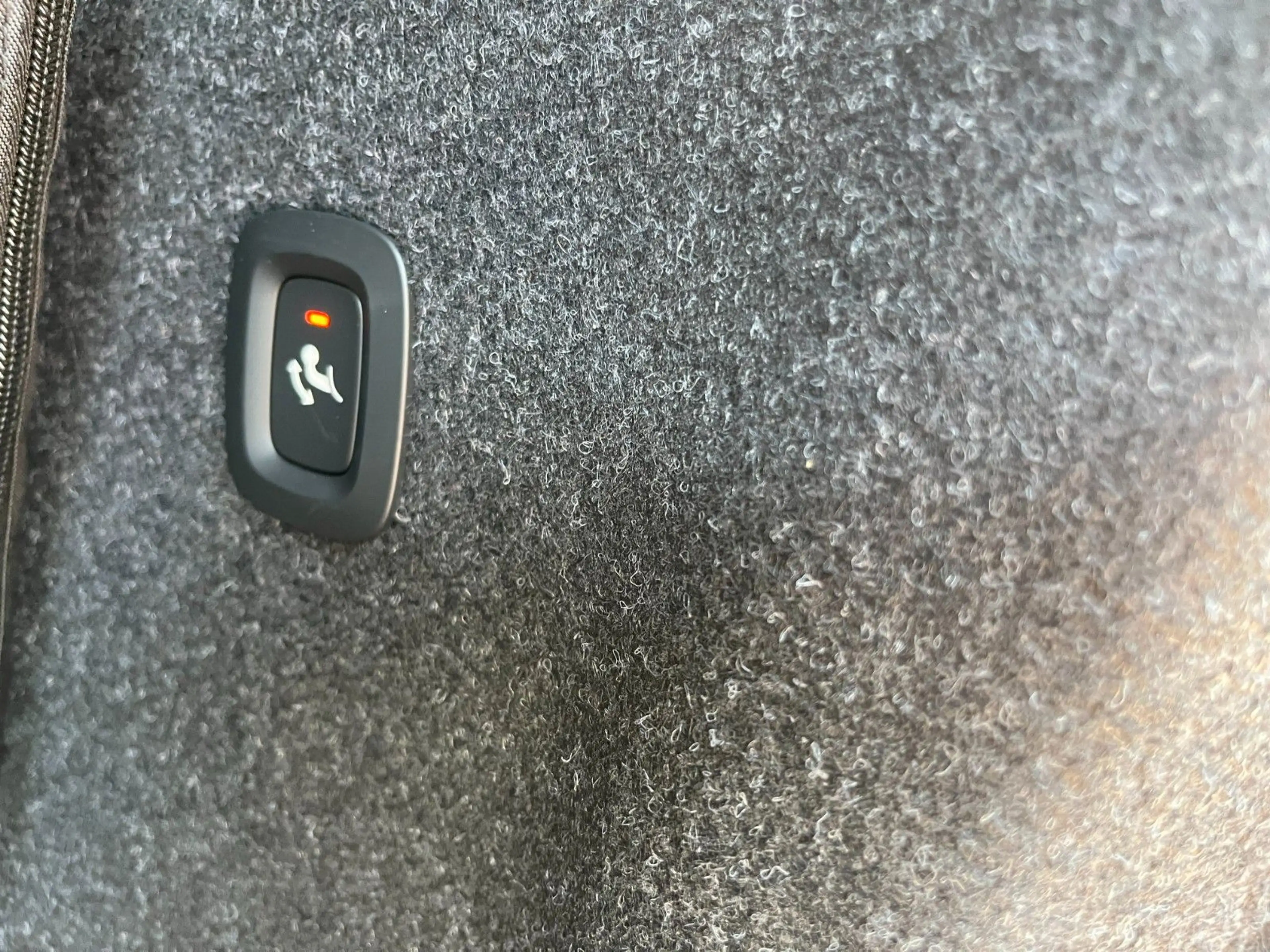 Volvo EX40 Ultra Black Edition Twin Motor — photo 11