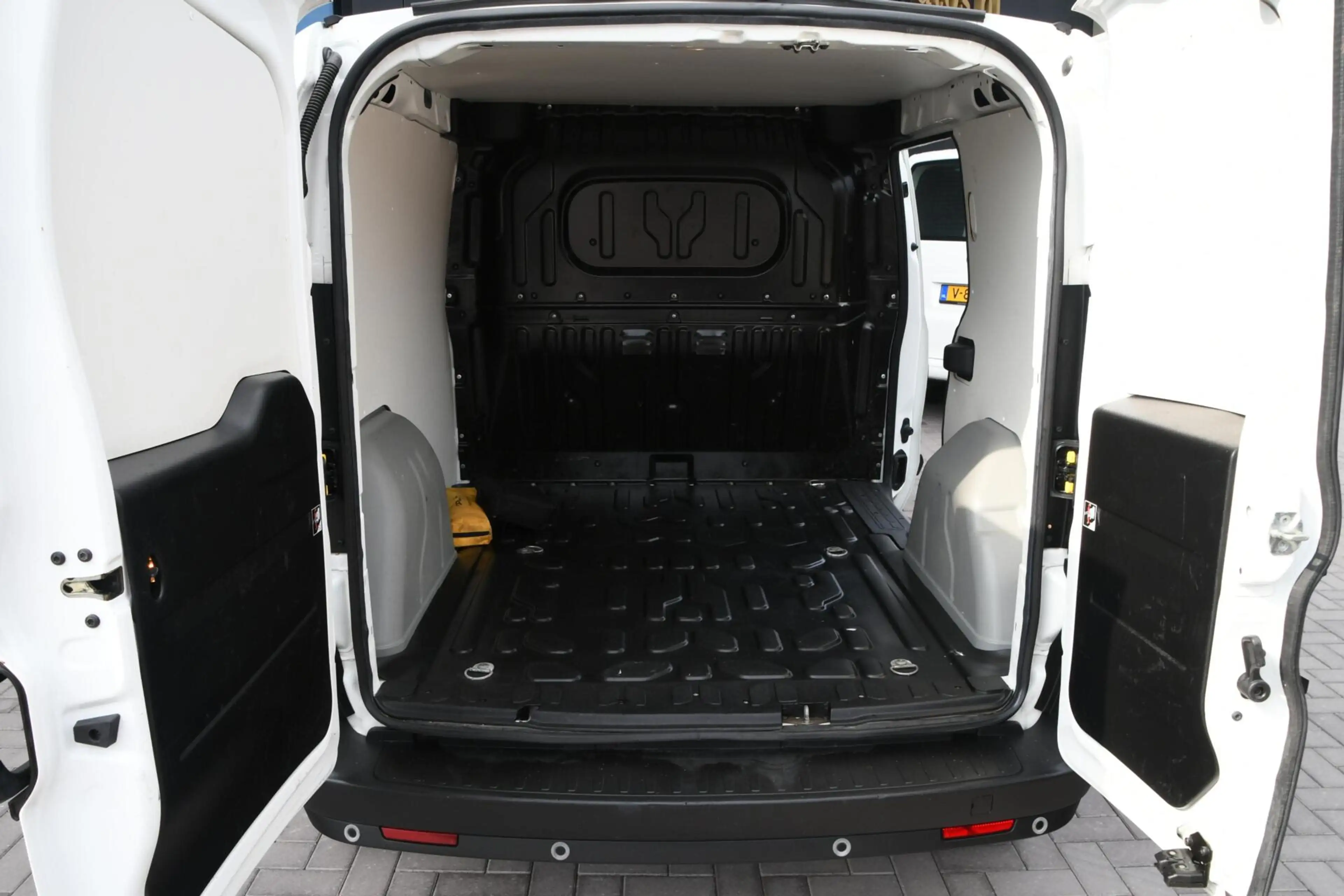 Opel Combo 1.4 L1H1 ecoFLEX Selection AIRCO | PDC — photo 9