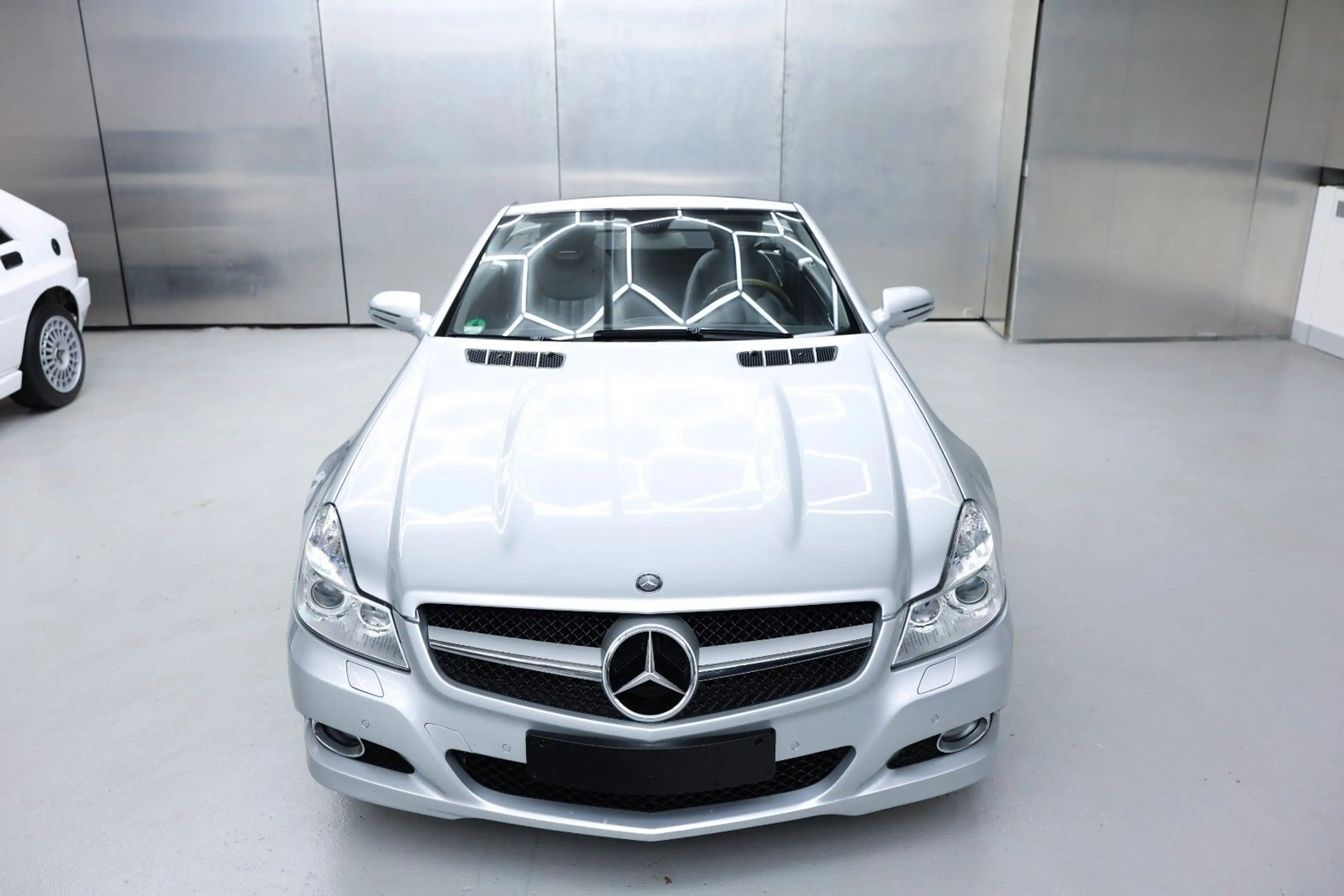 Mercedes-Benz SL 500 deutsches Fahrzeug Scheckheft — photo 4