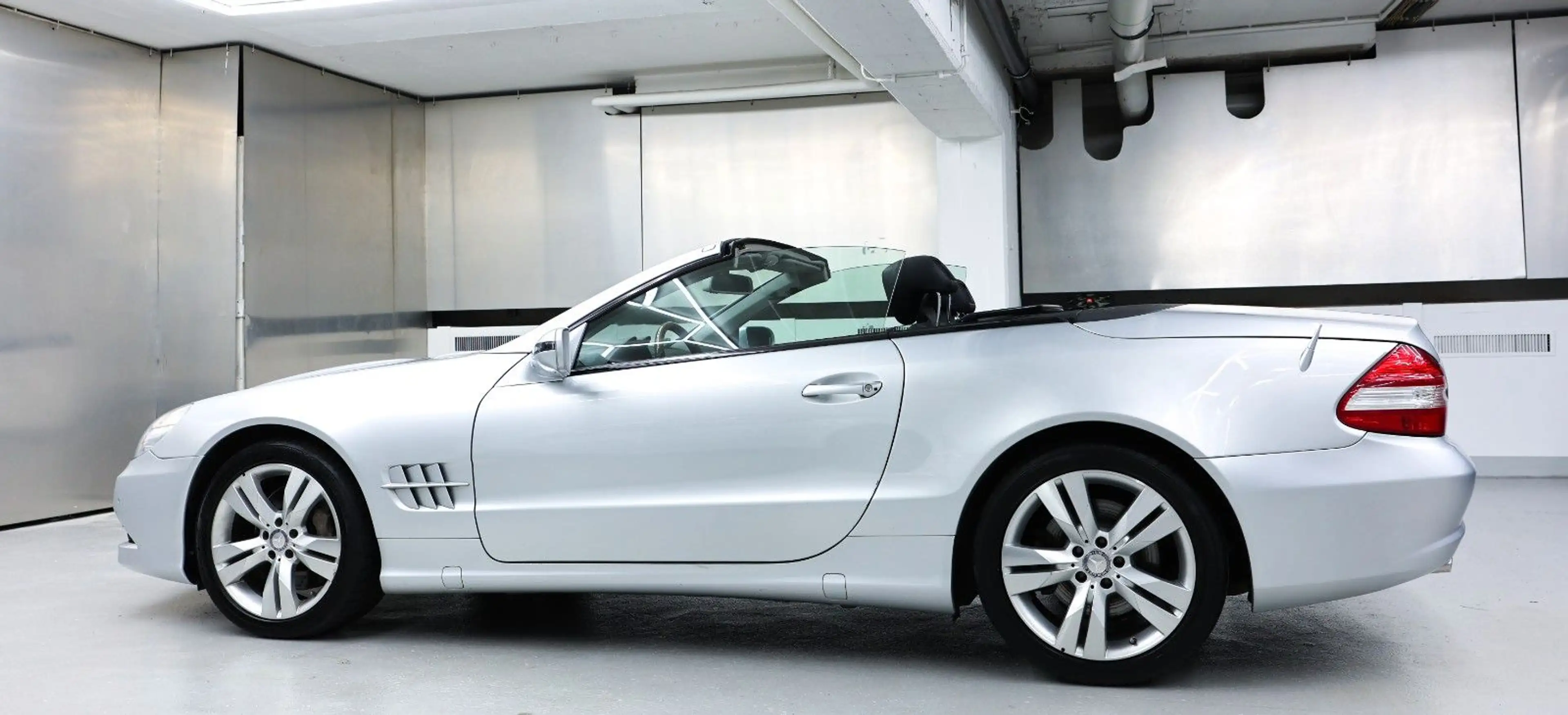 Mercedes-Benz SL 500 deutsches Fahrzeug Scheckheft — photo 9