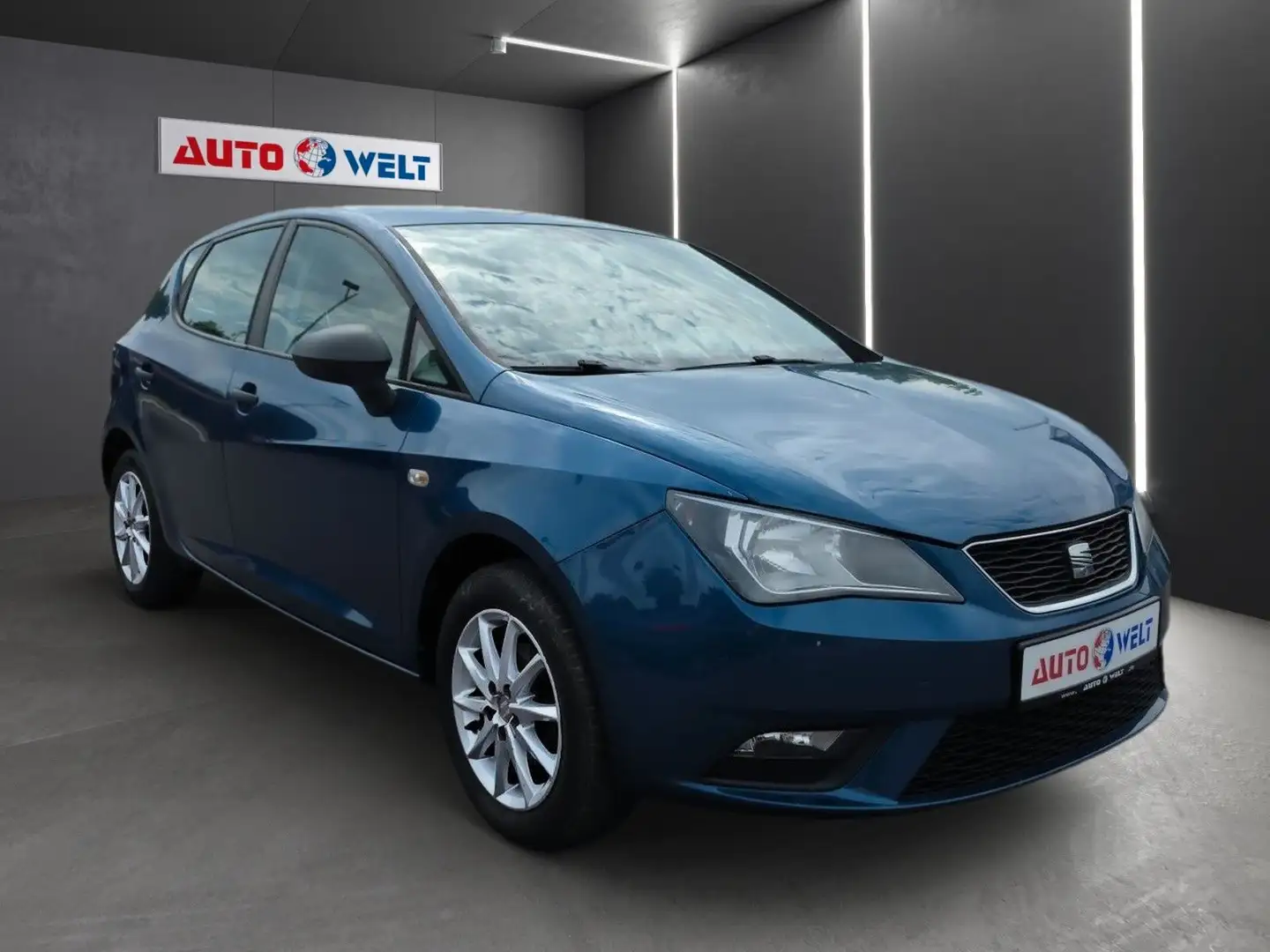 SEAT Ibiza Lim. 1.2 12V  Reference Blau - 2