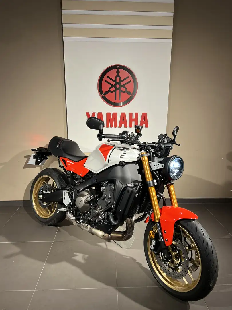 Yamaha XSR 900 Blanc - 1