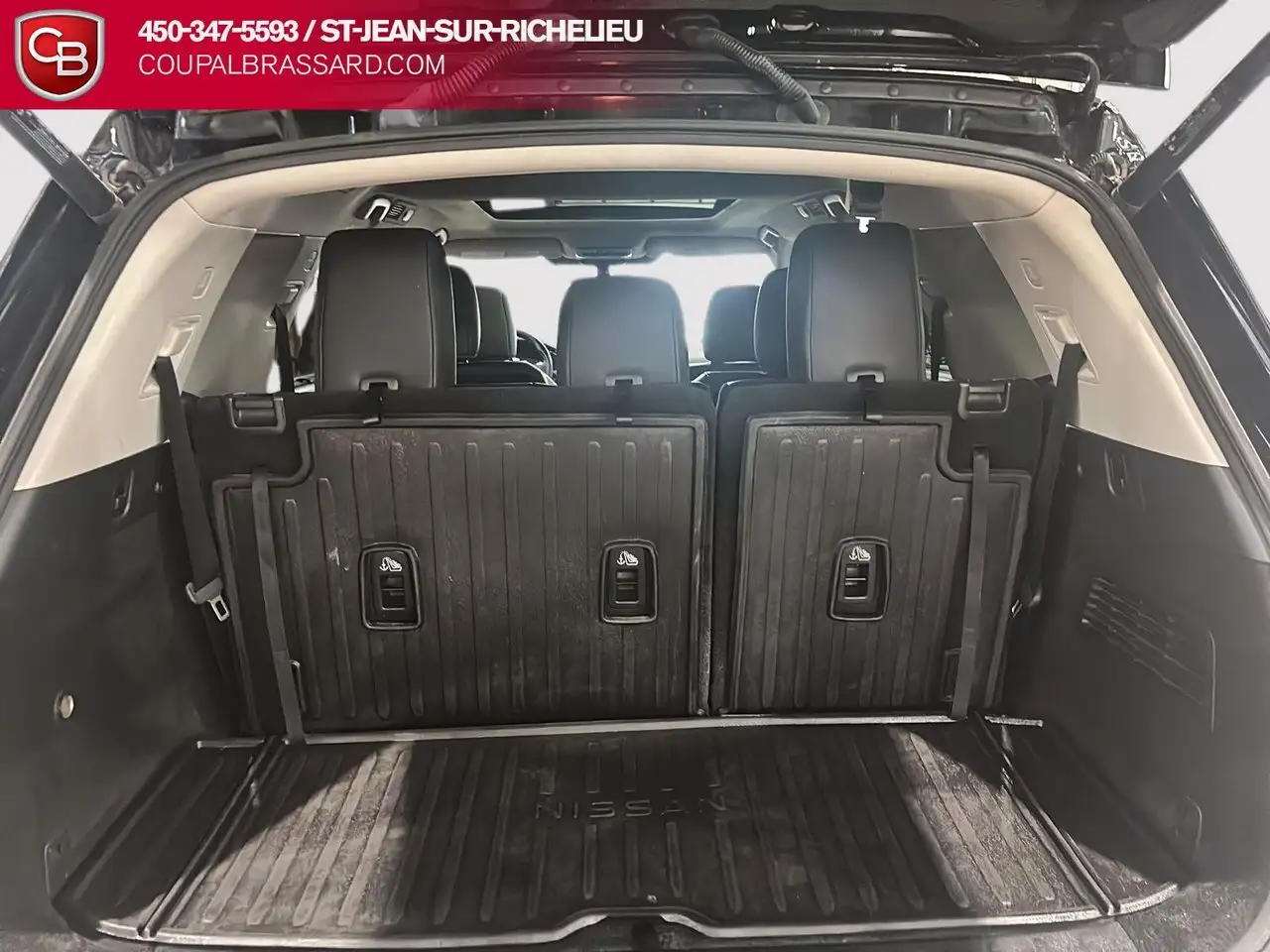 Nissan Pathfinder снимка Nissan Pathfinder