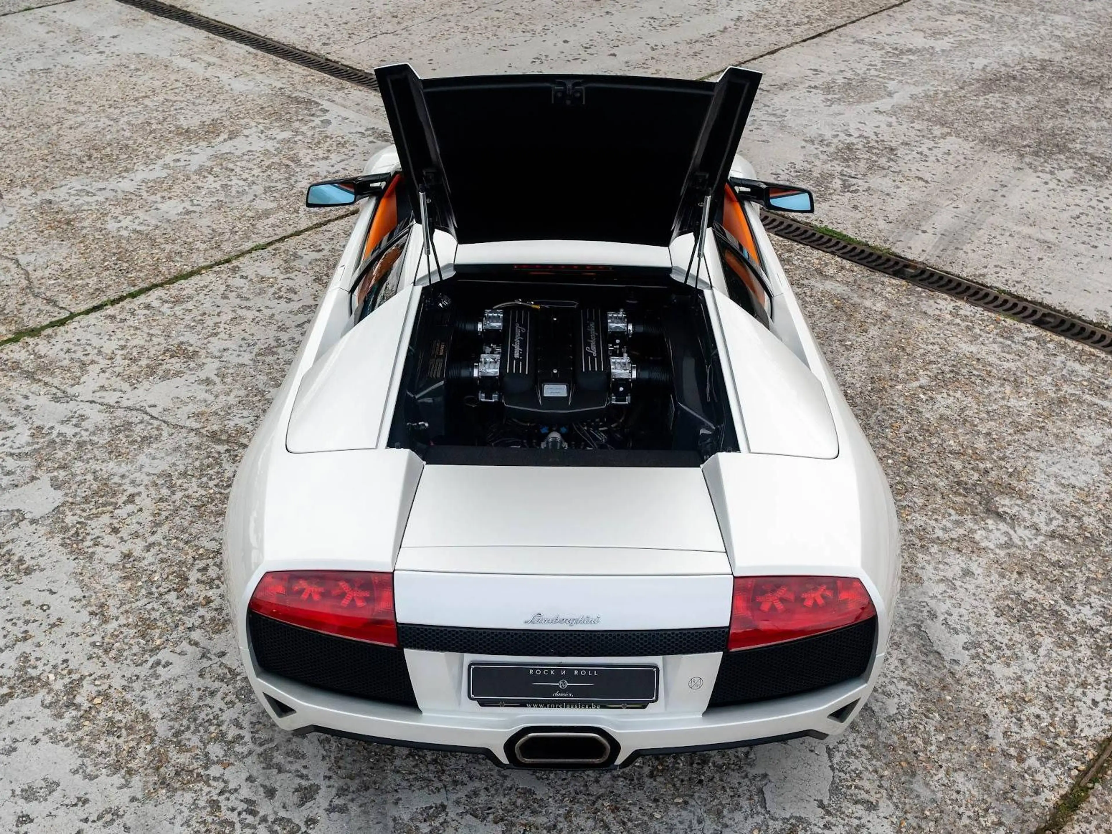 Lamborghini Murciélago Murciélago LP640 | Special order leather interior with Q citura diamond stitching — photo 33