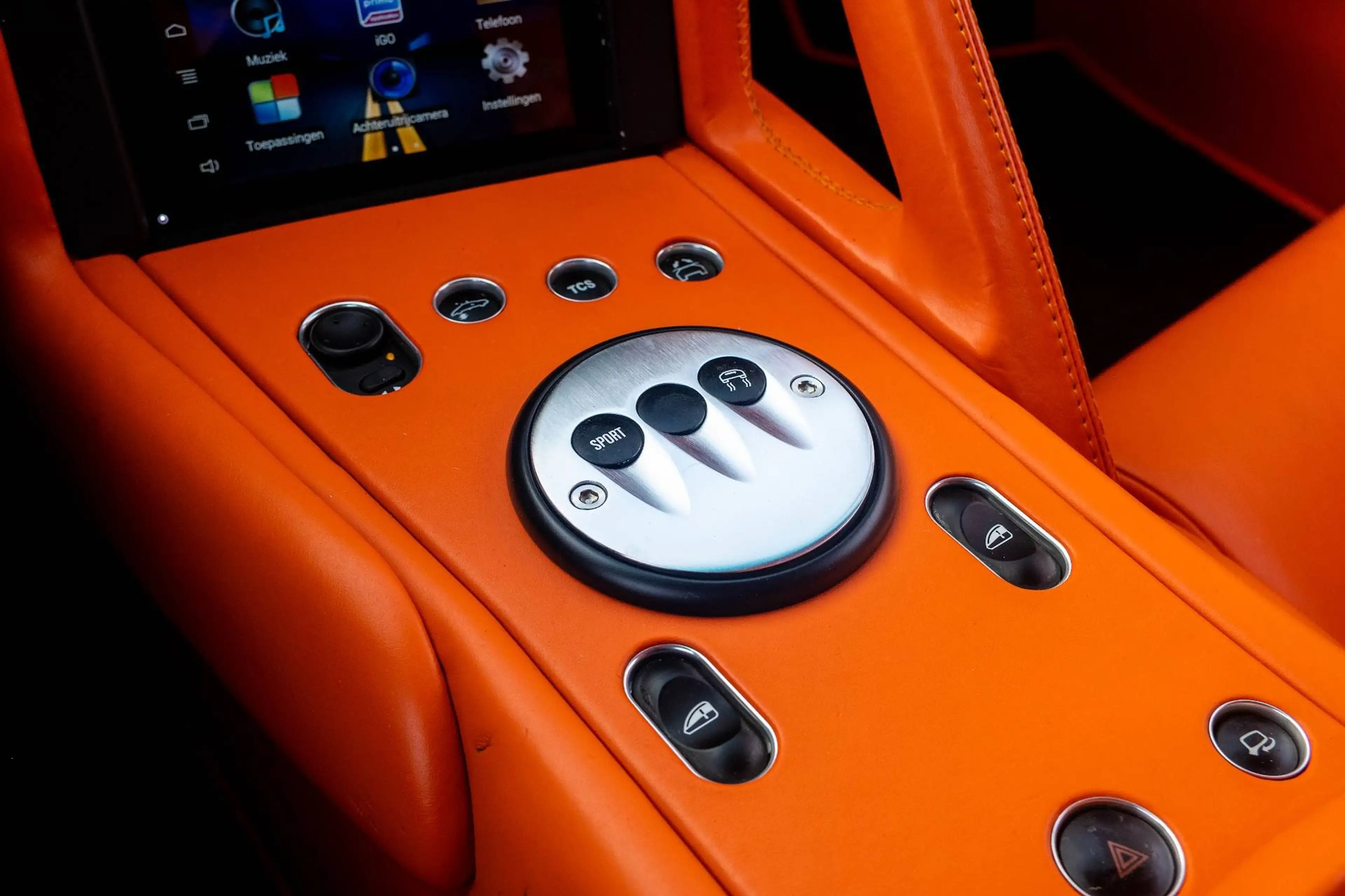 Lamborghini Murciélago Murciélago LP640 | Special order leather interior with Q citura diamond stitching — photo 23