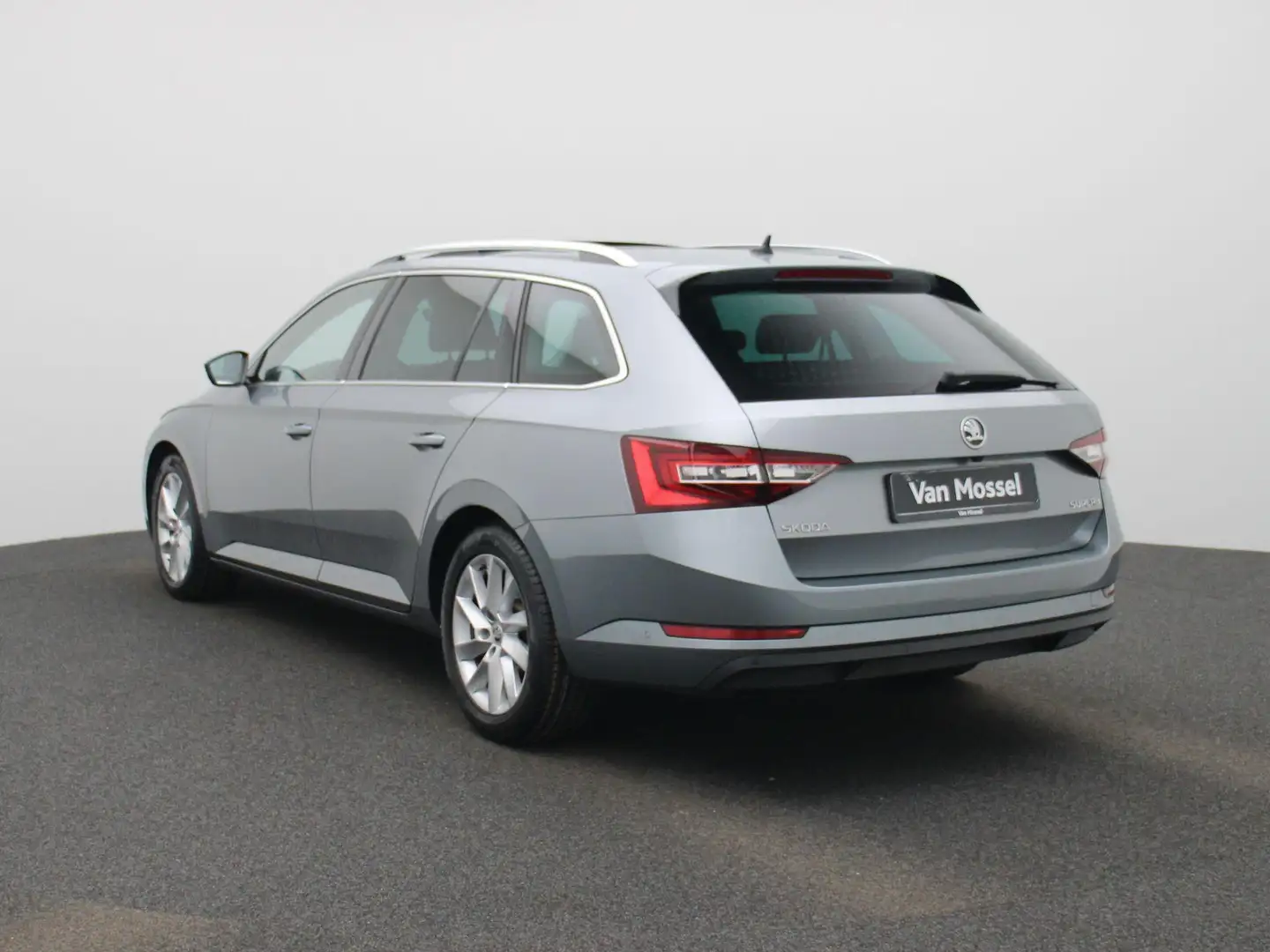Skoda Superb Combi 2.0 TDI Style Business AUTOMAAT | Adaptieve Grijs - 2