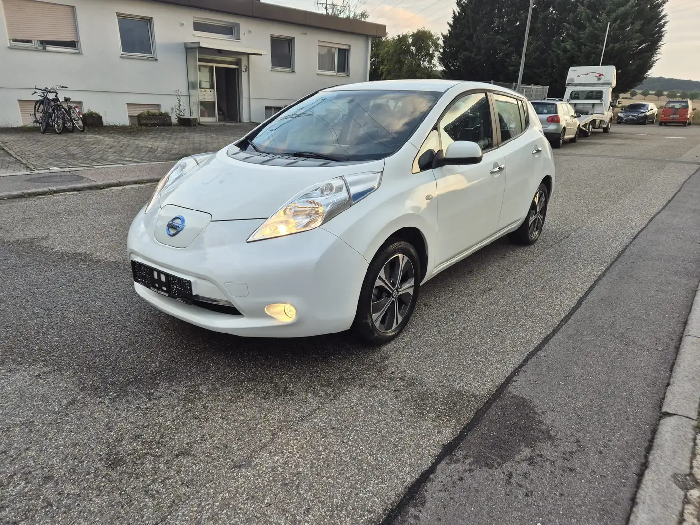 Nissan Leaf 30 kWh (mit Batterie) Acenta Blanco - 2