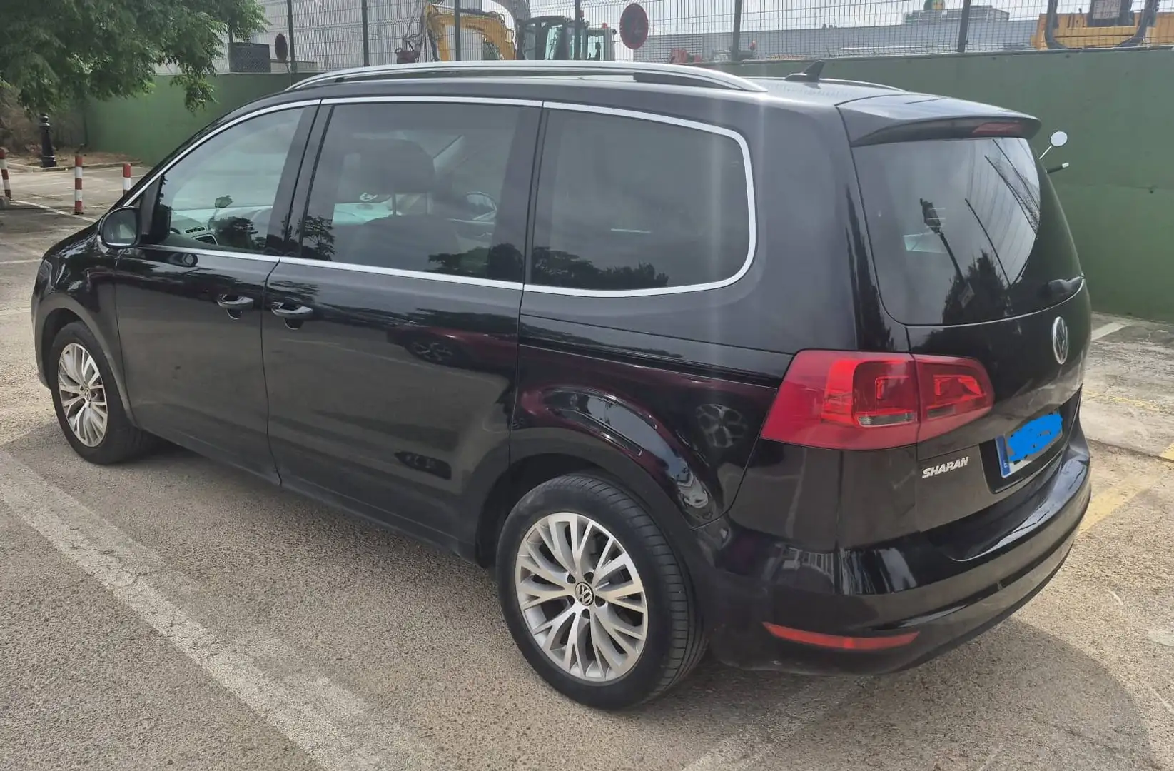Volkswagen Sharan Sharan 2.0TDI Sport BMT DSG 177 Sport Negro - 2