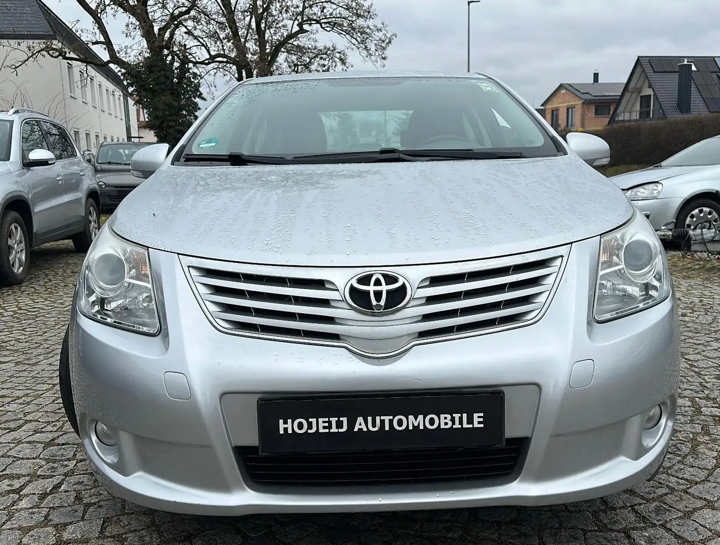Toyota Avensis Edition Grau - 1