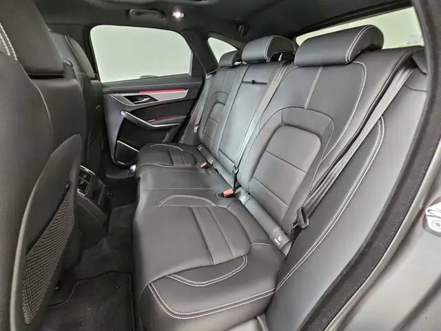 Jaguar F-Pace view 19