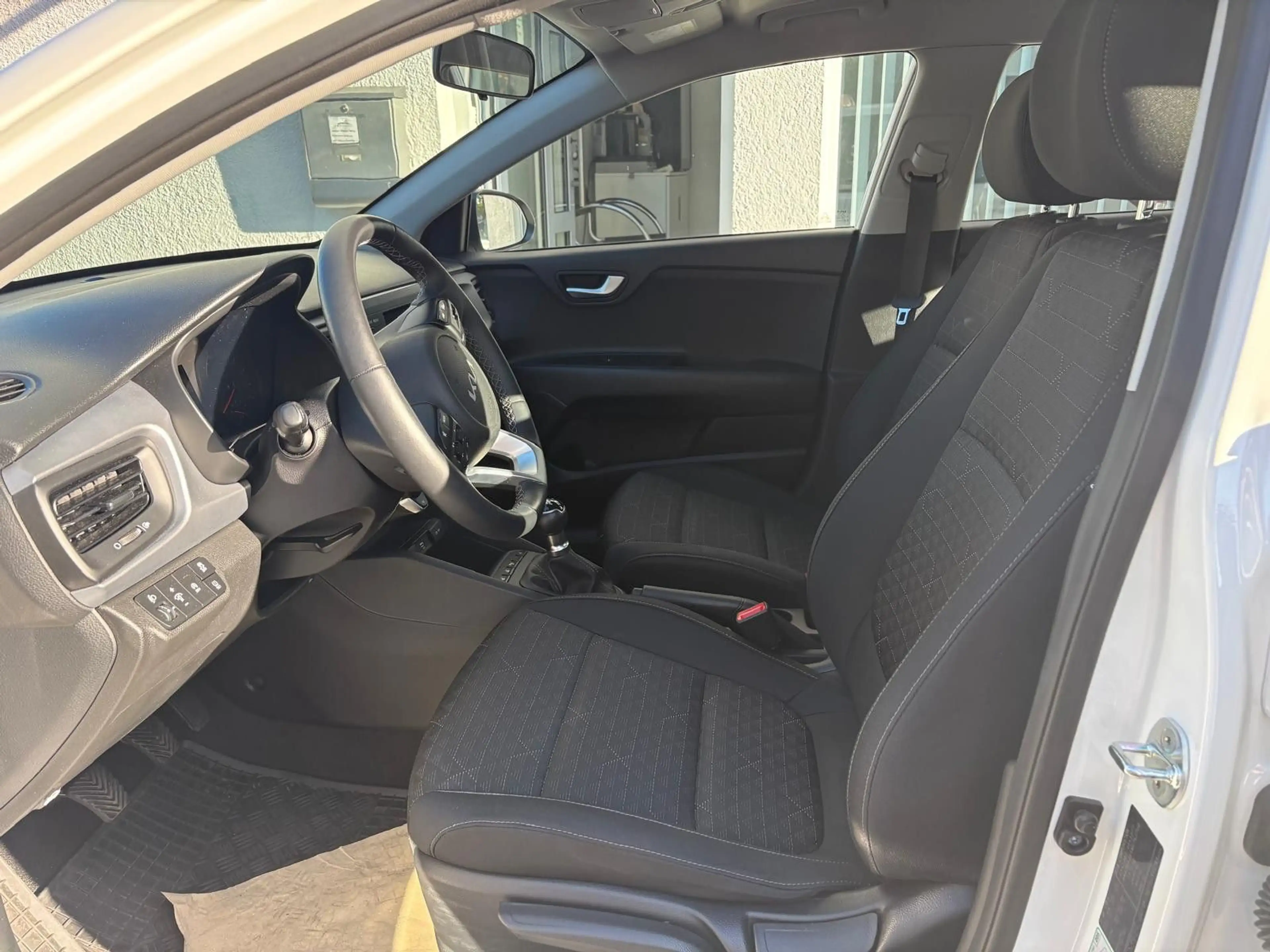 Kia Rio Edition 7 Hagelschaden !!!!!! — photo 13