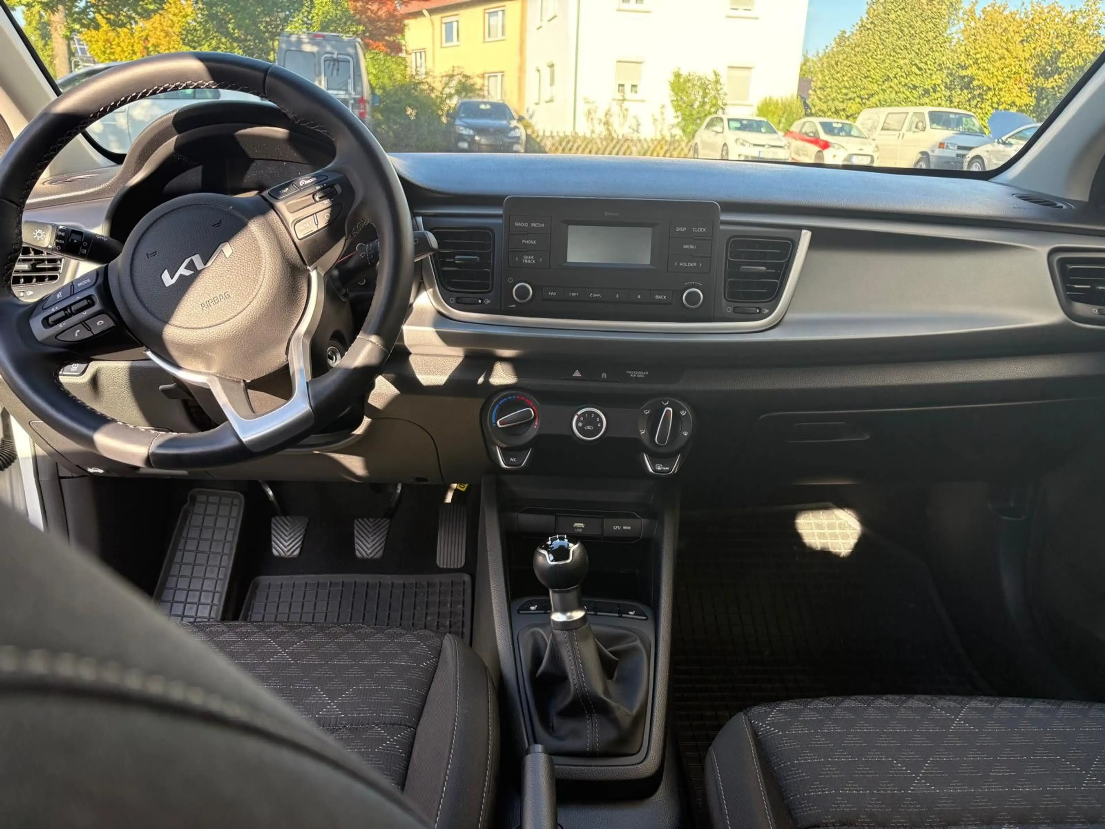 Kia Rio Edition 7 Hagelschaden !!!!!! — photo 11
