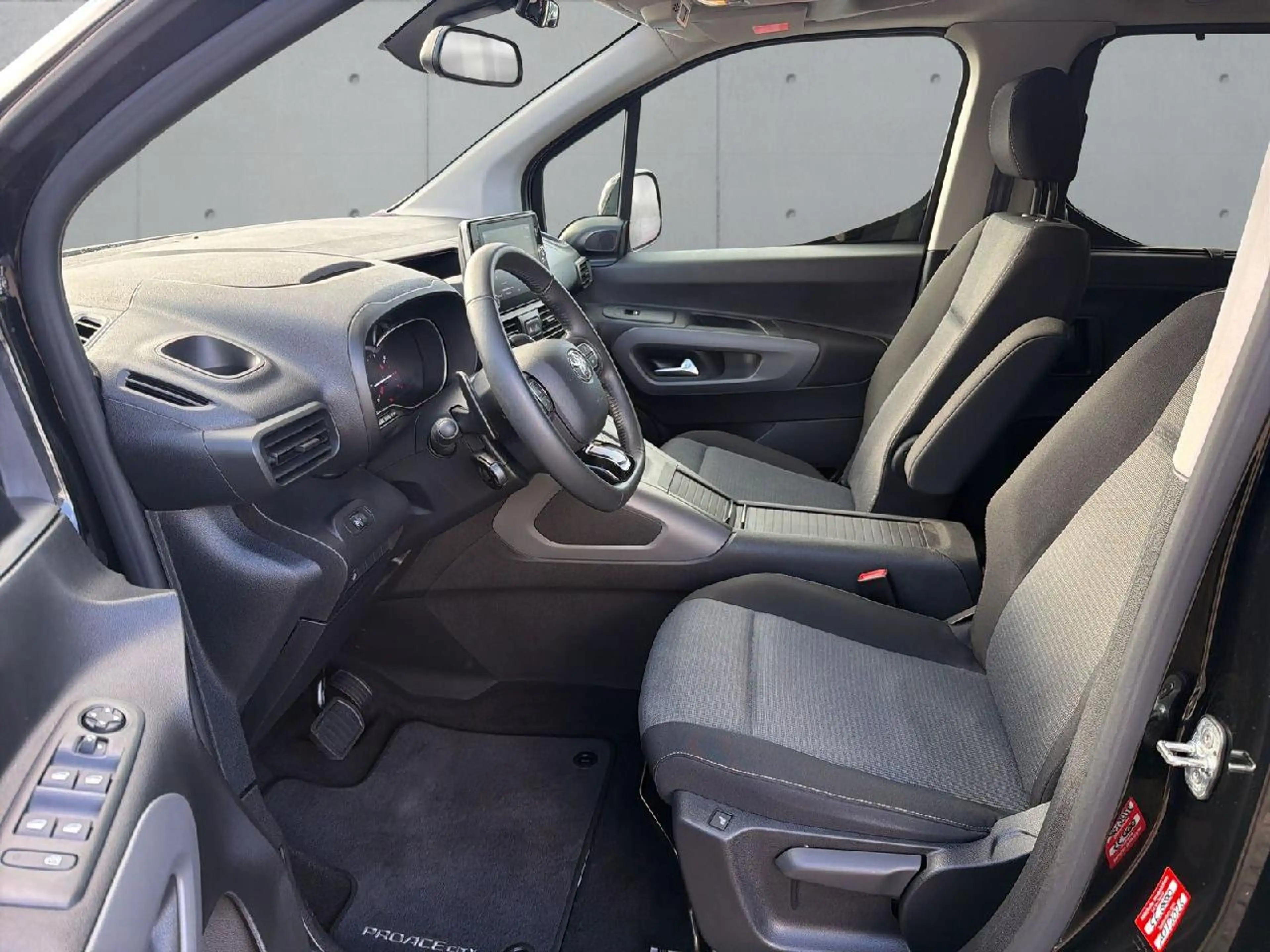 Toyota Proace City Proace City Verso L2 Team Deutschland — photo 9