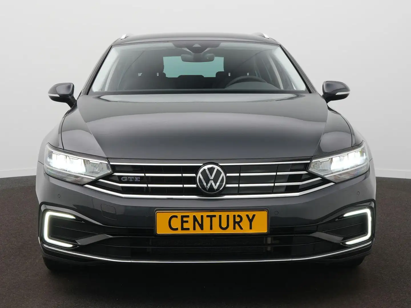 Volkswagen Passat Variant 1.4 TSI PHEV GTE Business / Camera / Stoelverwarmi Grijs - 2
