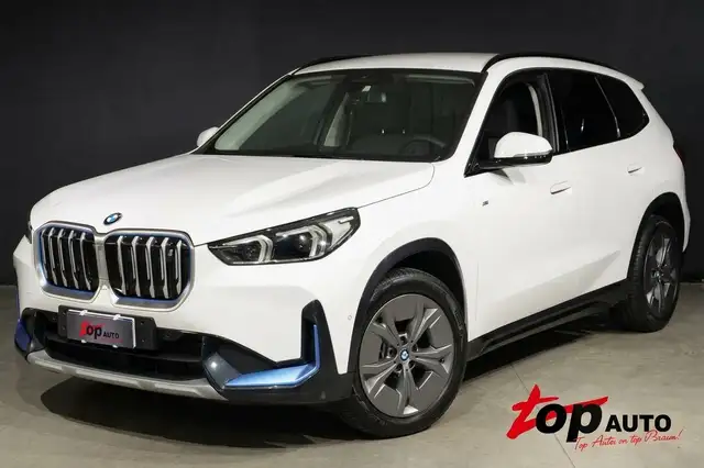 BMW iX1 iX1 30 xDrive 313 CV - Camera - Navi - Pompa di calore