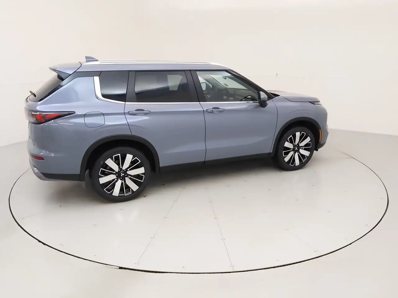 Mitsubishi Outlander снимка Mitsubishi Outlander