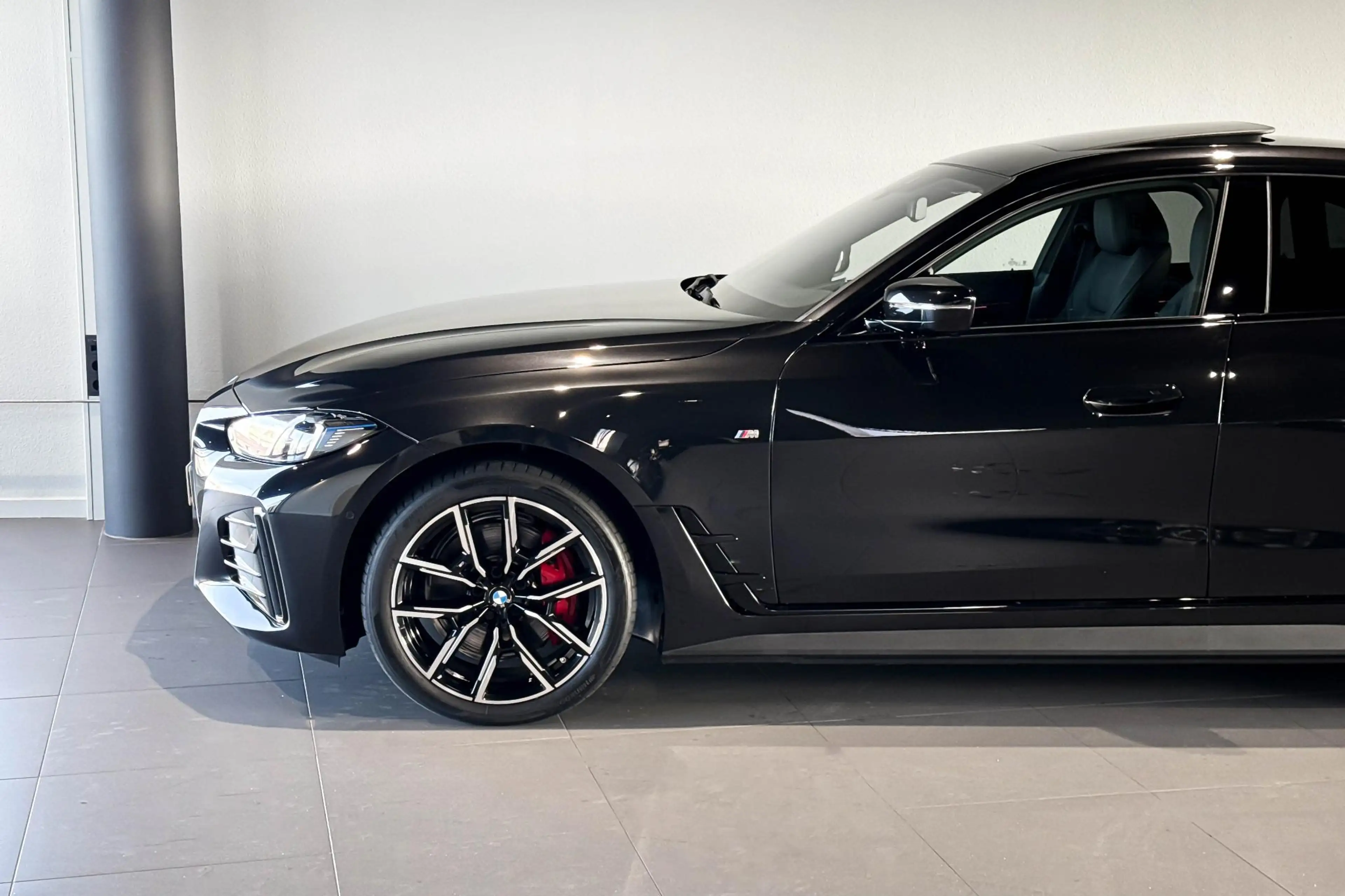 BMW i4 eDrive40 M Sport Edition 84 kWh | Glazen schuif-/k — photo 4