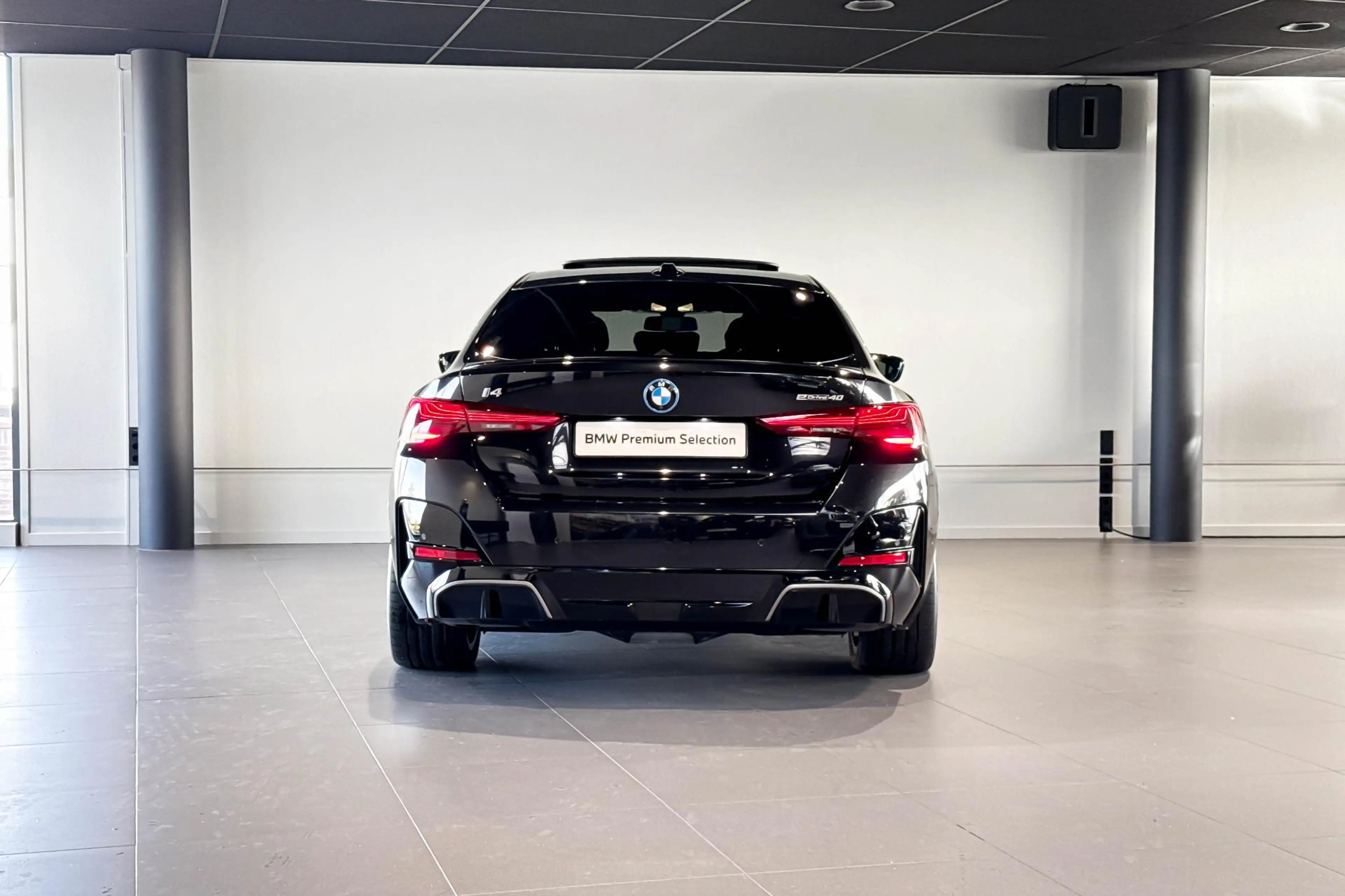 BMW i4 eDrive40 M Sport Edition 84 kWh | Glazen schuif-/k — photo 7