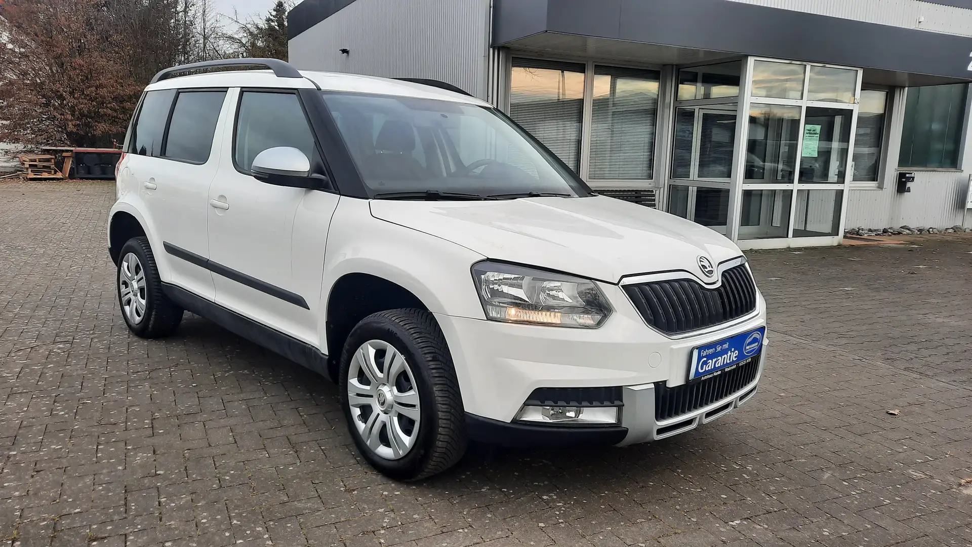 Skoda Yeti Active Outdoor  *2.HAND/PDC/ALLWETTERREIFEN* Blanco - 2
