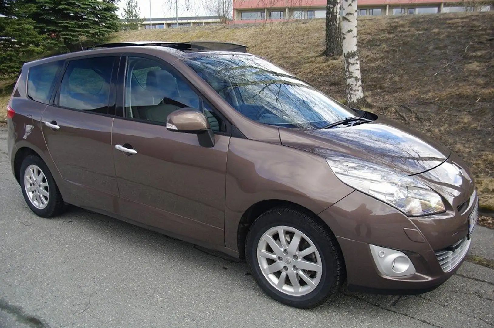 Renault Grand Scenic Grand Scénic 1.9 dCi Bose Edition 7pl. FAP Bruin - 2