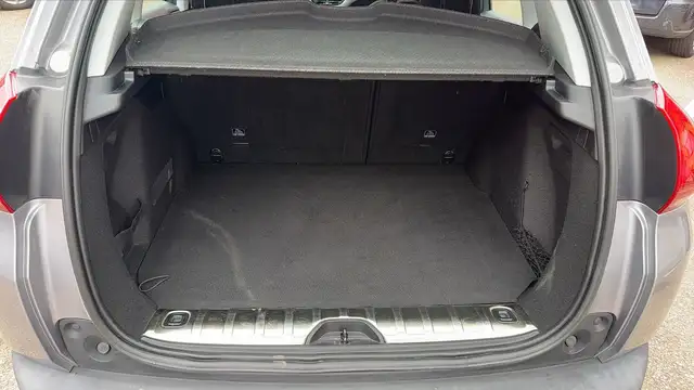 Peugeot 2008 view 14