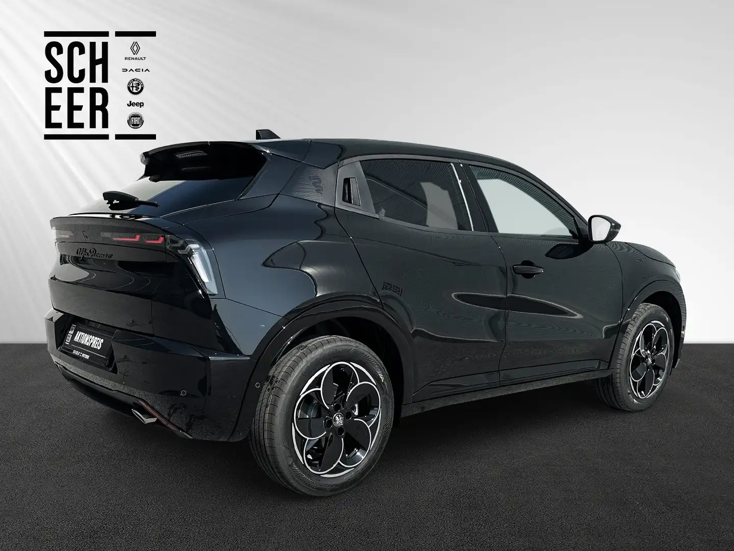 Alfa Romeo Junior Ibrida 1.2 145PS Q4 eDCT6 Schwarz - 2