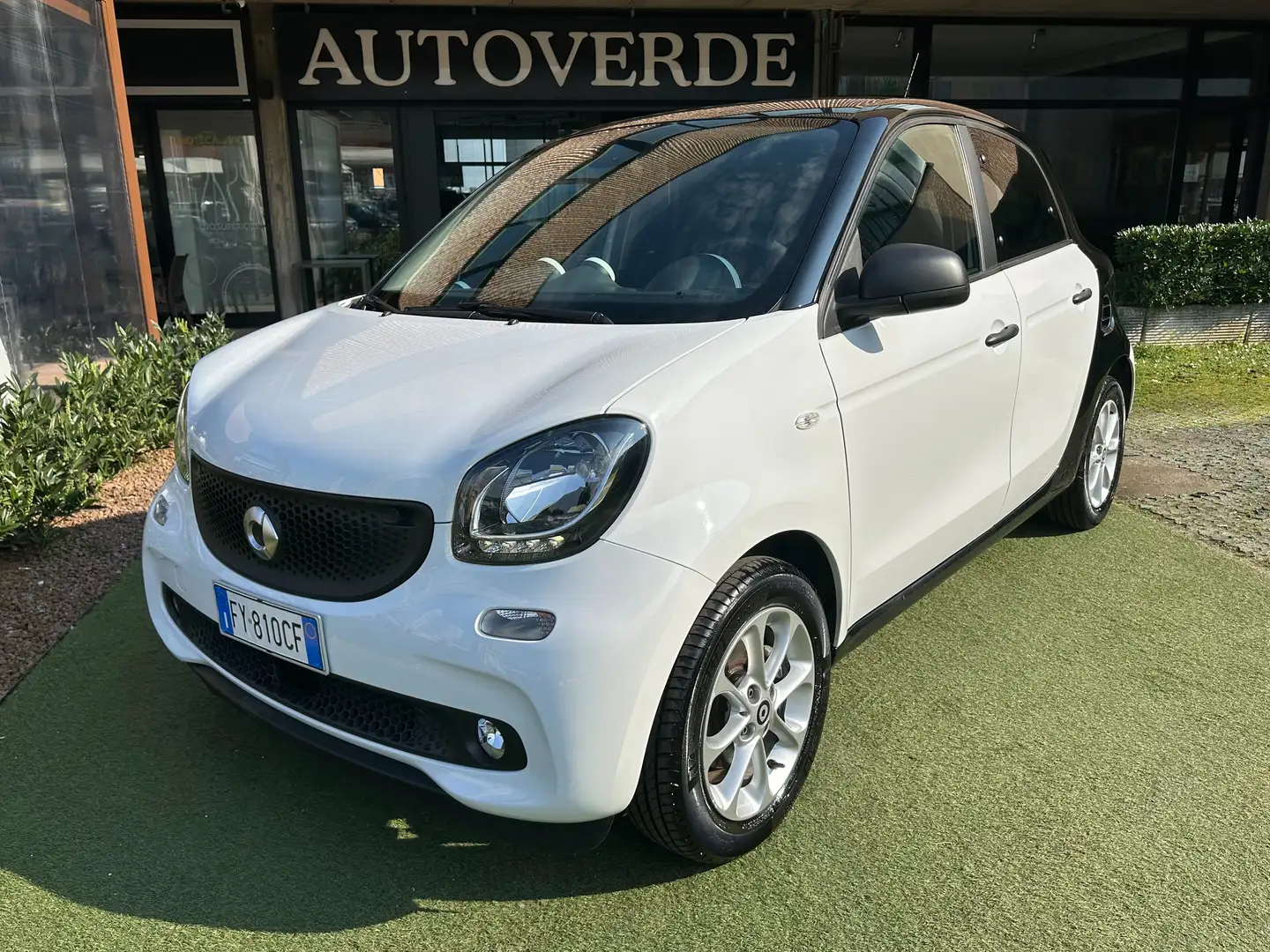 smart forFour 1.0 Youngster 71CV Twinam 67000KM OK NEOPATENTATI Blanc - 1
