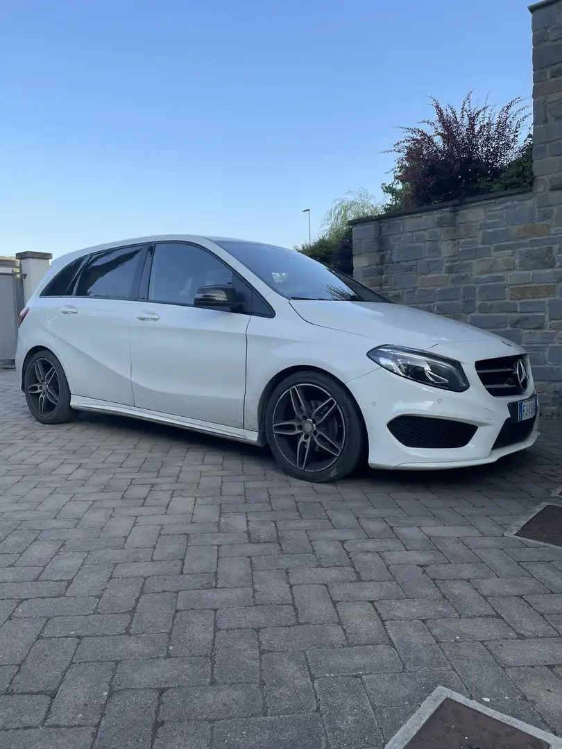 Mercedes-Benz B 180 Premium Amg Bianco - 1