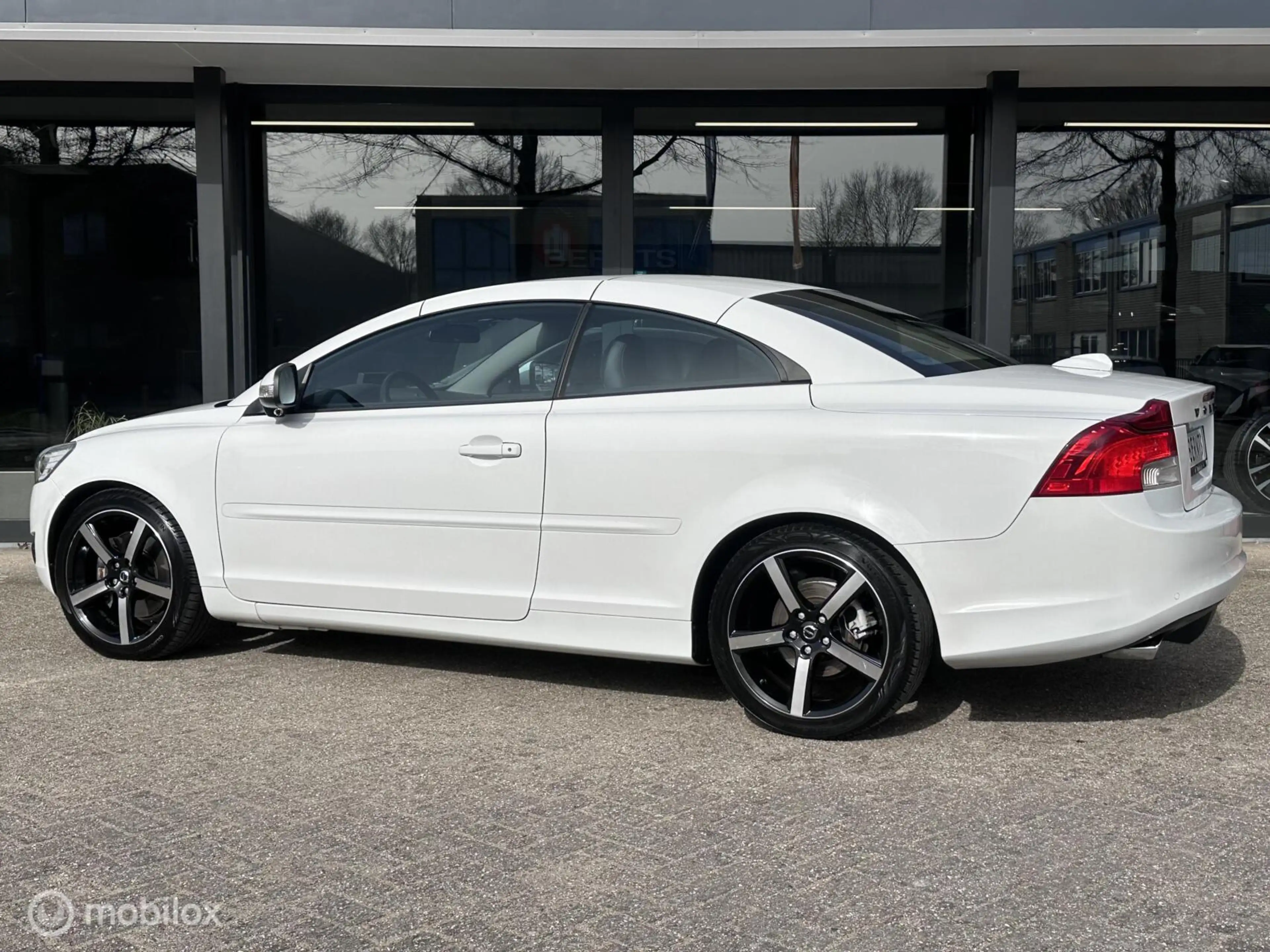Volvo C70 Convertible 2.5 T5 Momentum — photo 9