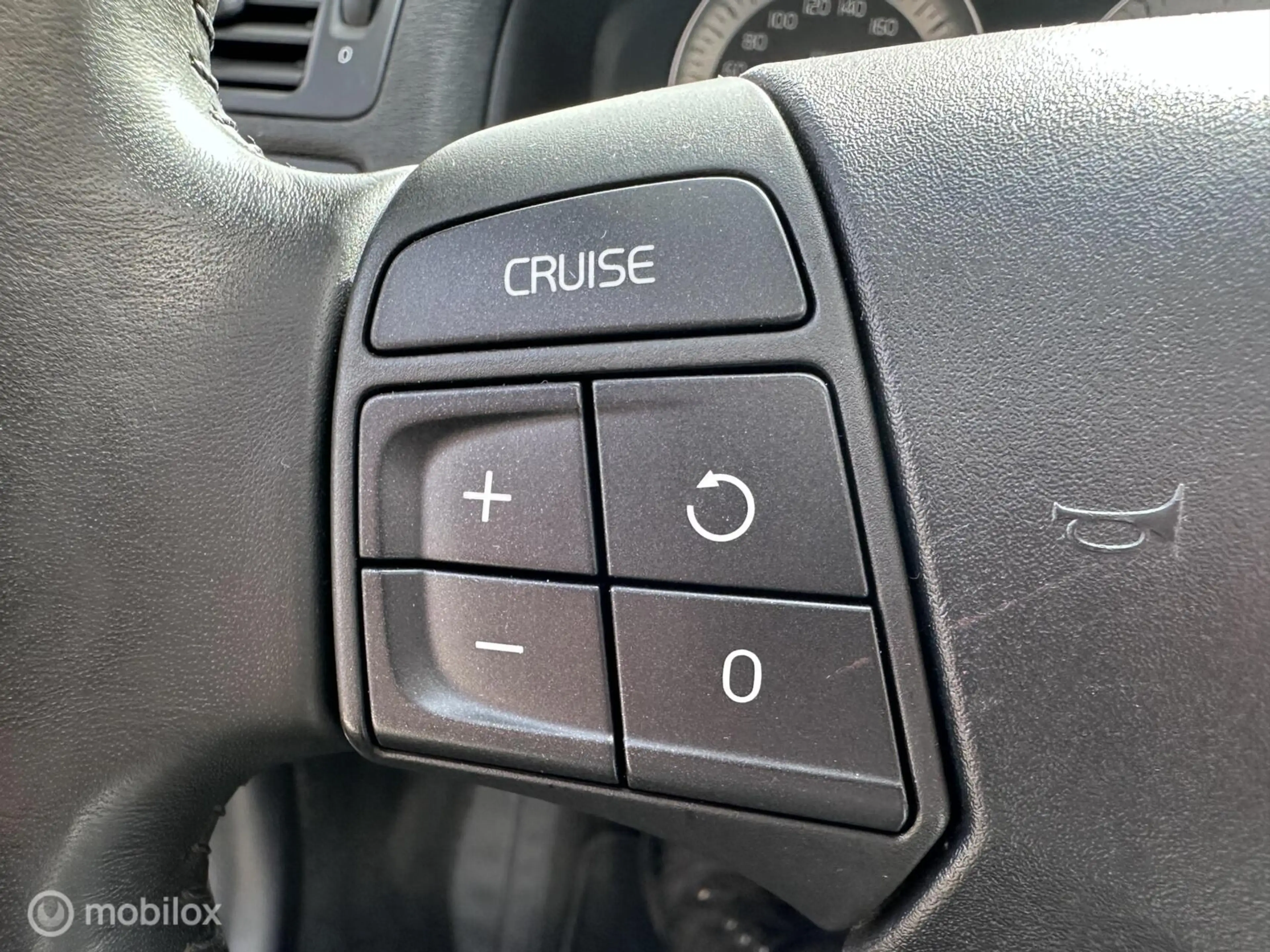 Volvo C70 Convertible 2.5 T5 Momentum — photo 49