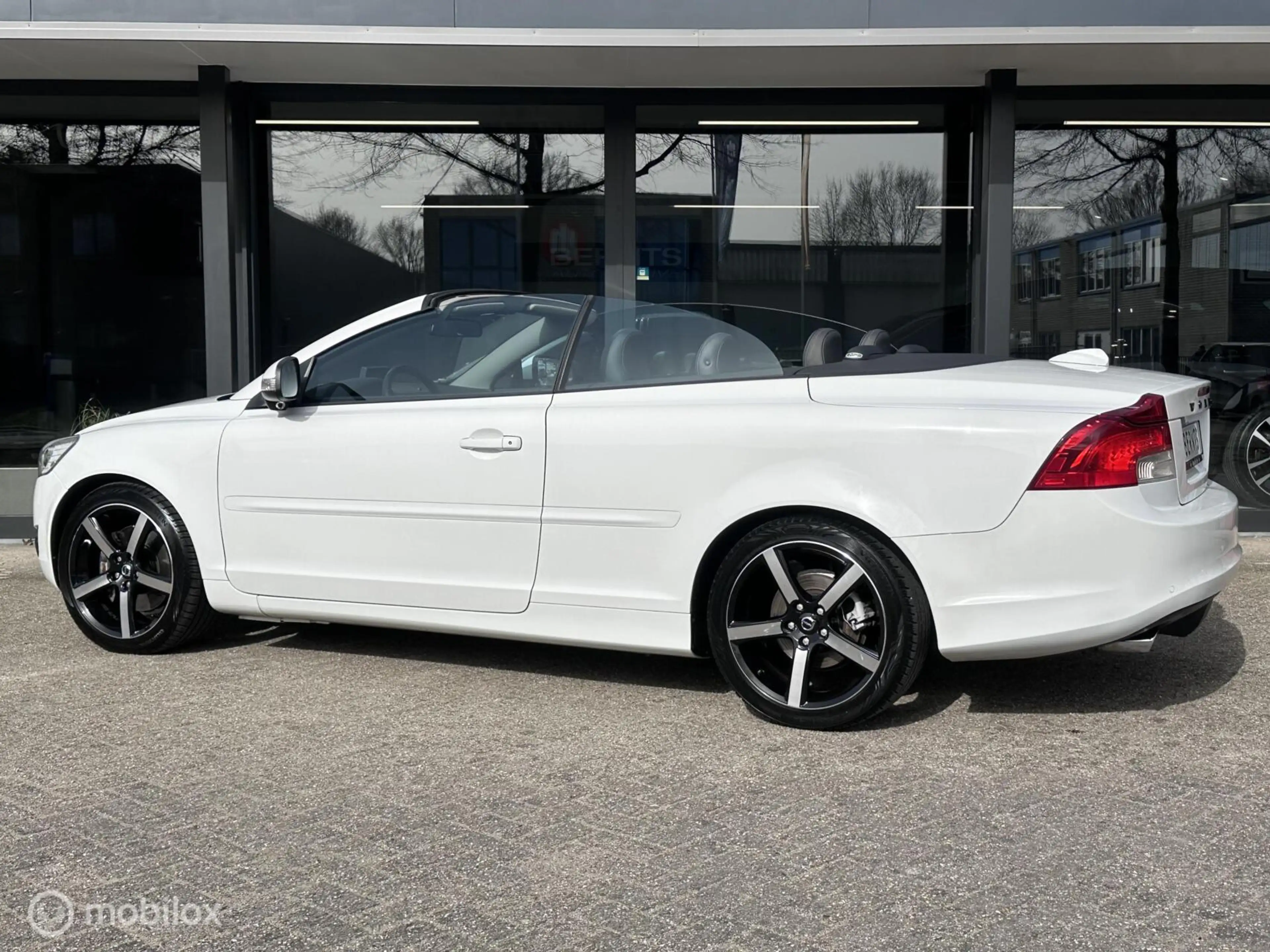 Volvo C70 Convertible 2.5 T5 Momentum — photo 10