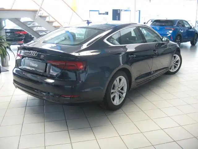 Audi A5 view 5