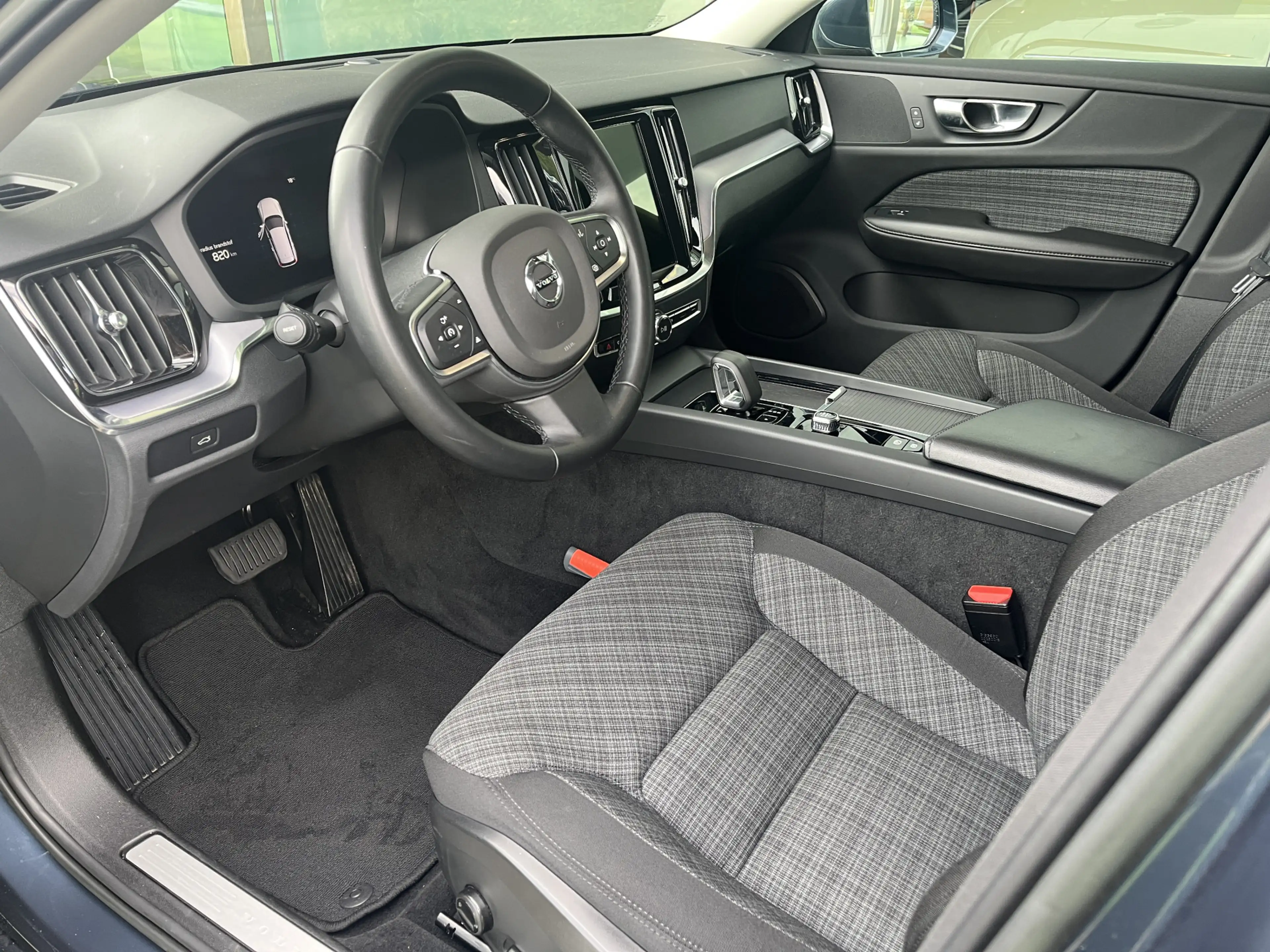 Volvo V60 2.0 B3 Core Automaat | Rijklaar incl 12 mnd Bovag — photo 6