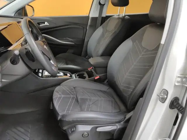Opel Grandland view 11