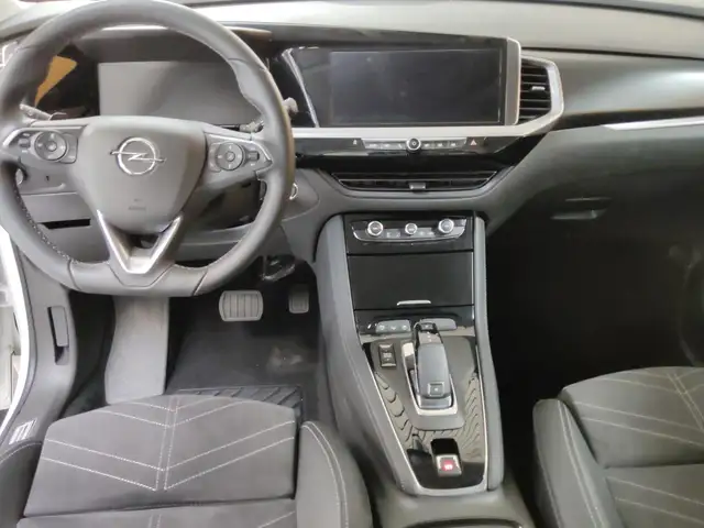 Opel Grandland view 13