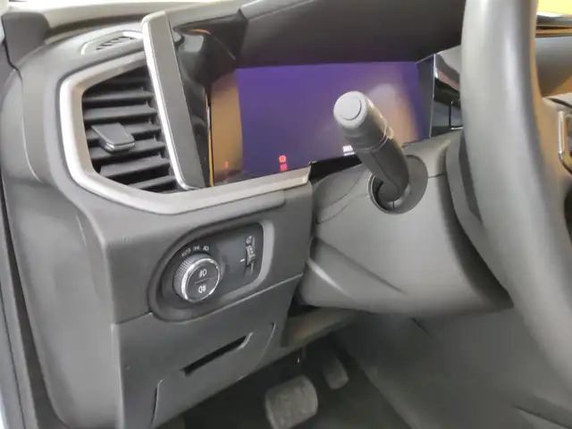 Opel Grandland view 10
