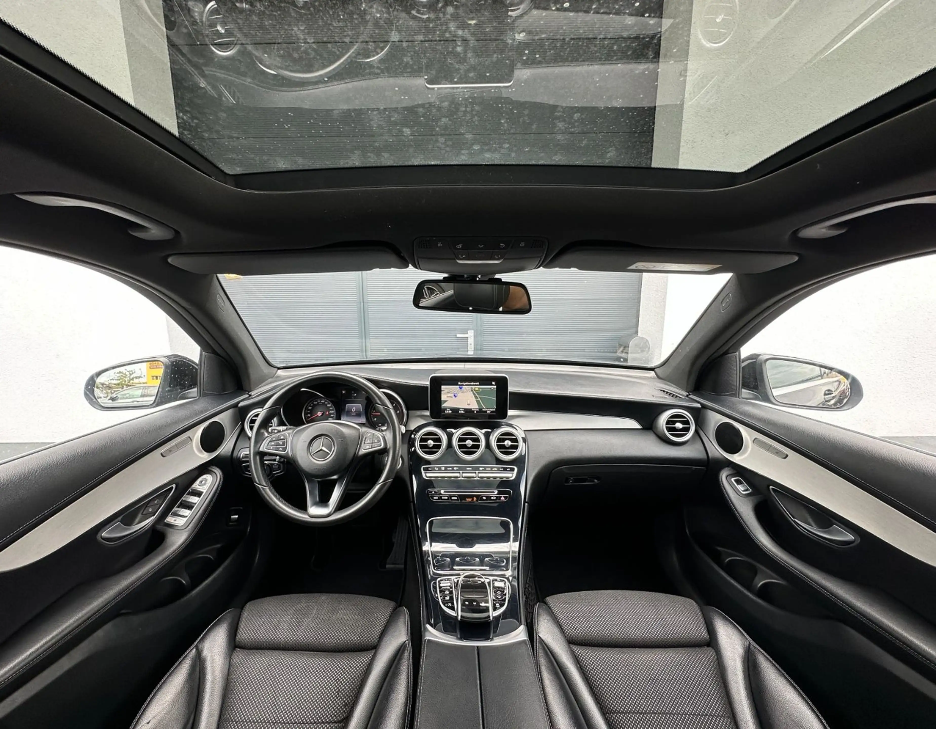 Mercedes-Benz GLC 220 d 4Matic*EXCLUSIVE*PANORAMA*KAMERA* — photo 3