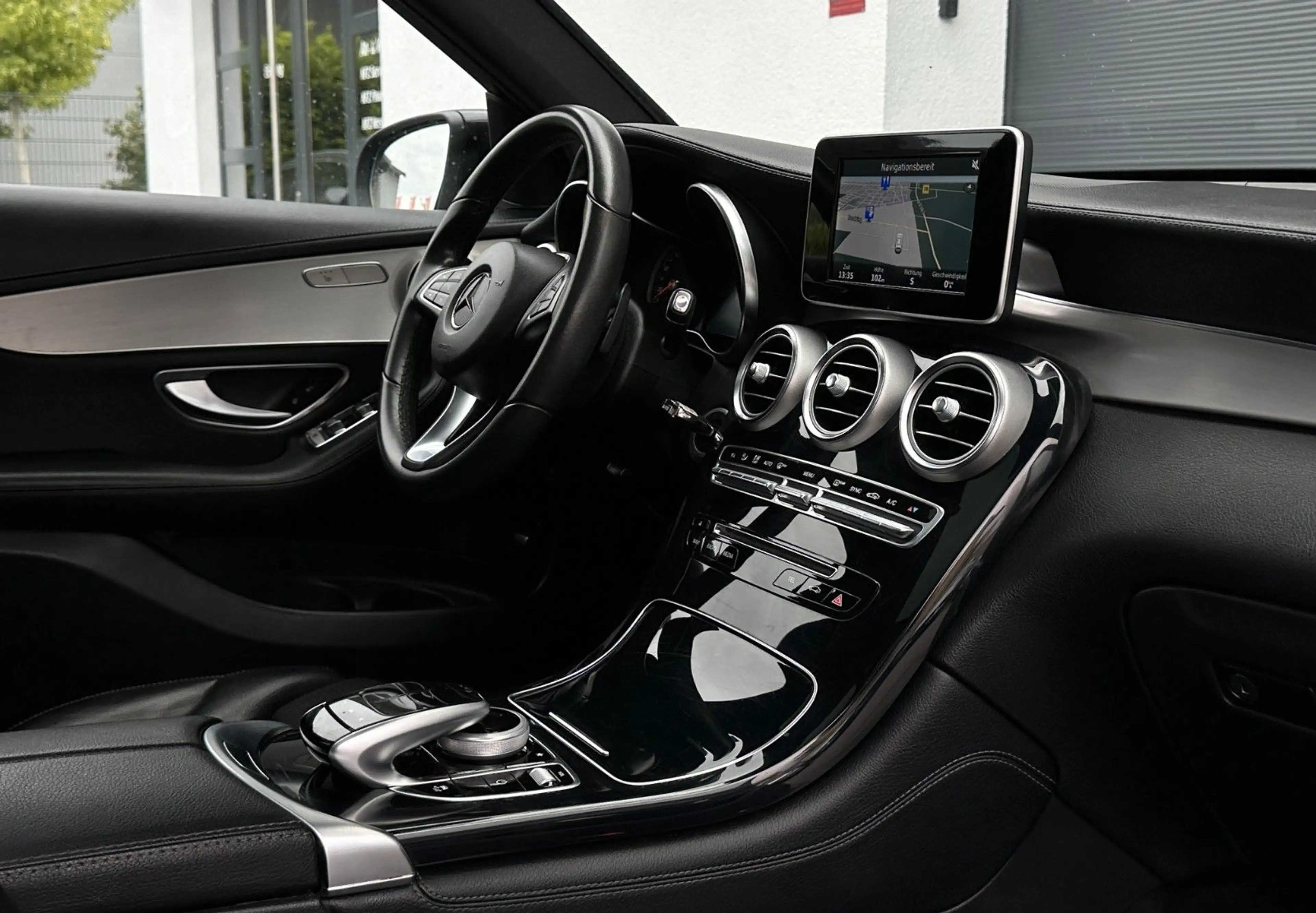 Mercedes-Benz GLC 220 d 4Matic*EXCLUSIVE*PANORAMA*KAMERA* — photo 13