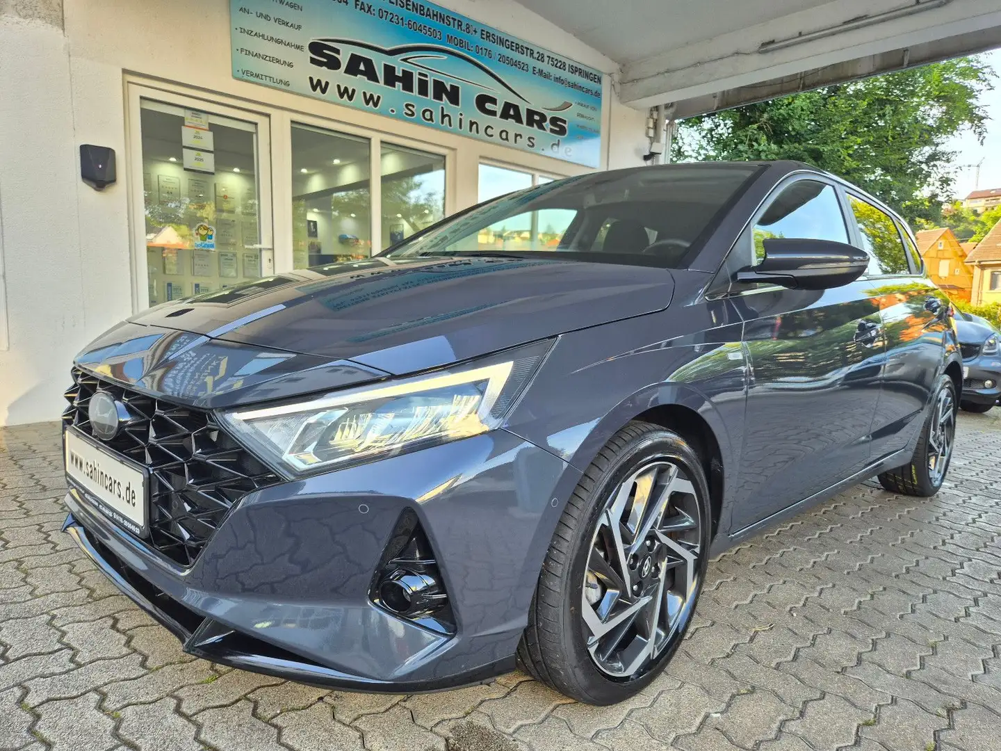 Hyundai i20 Prime Mild-Hybrid LED/SMARTLINK/KAMERA/SPUR Grijs - 1